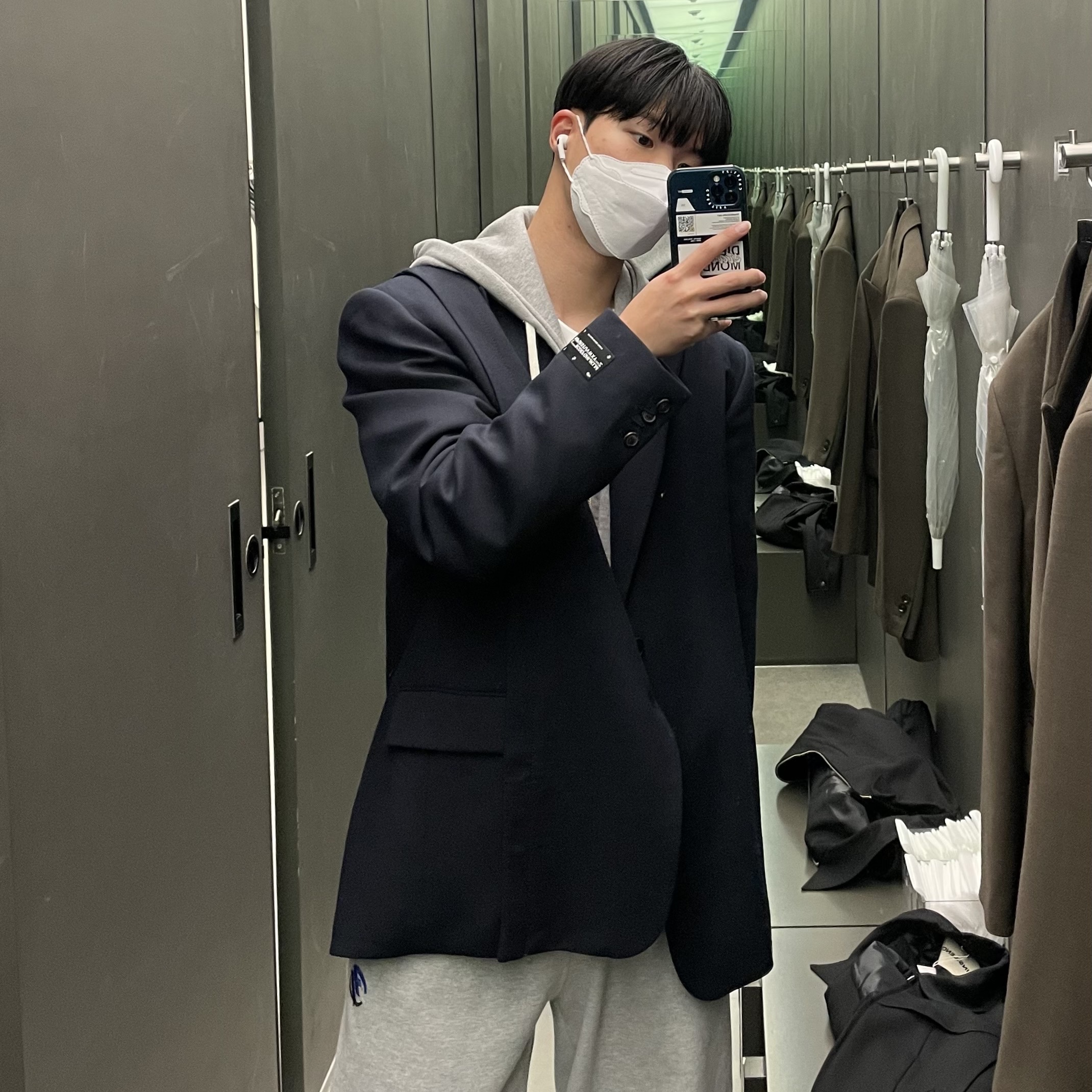 Zara x Ader Error Oversize Blazer Navy, Jordan 1 Retro High OG Court Purple 2020 착용 스타일 - 2