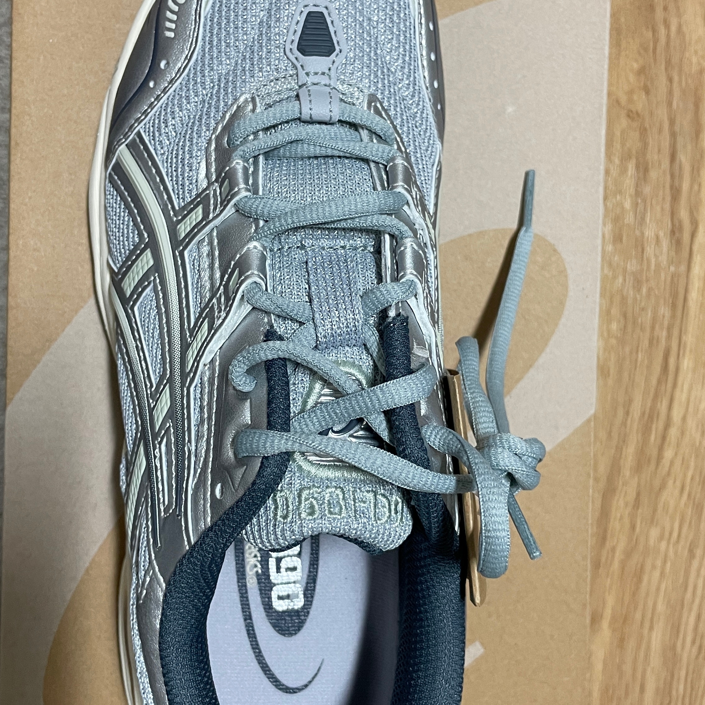Asics Gel-1090 Piedmont Grey 착용 스타일 - 2