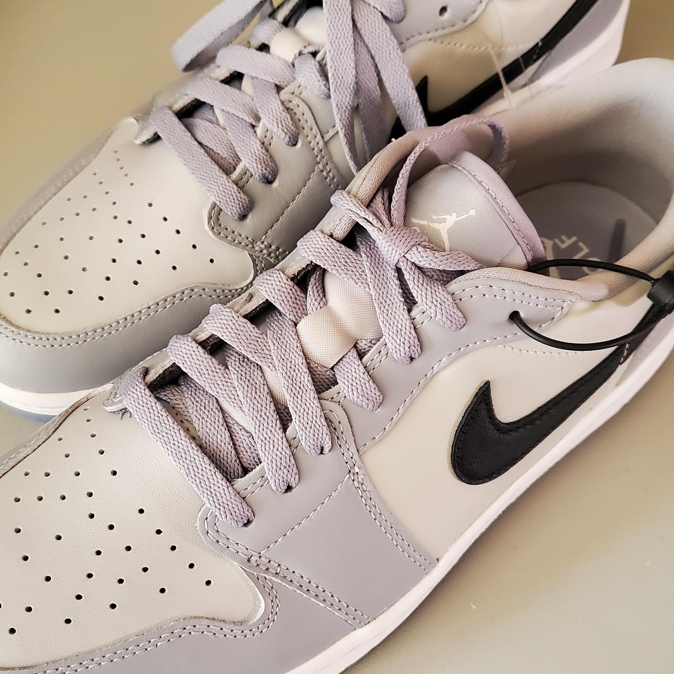 Jordan 1 Low Golf Wolf Grey 착용 스타일