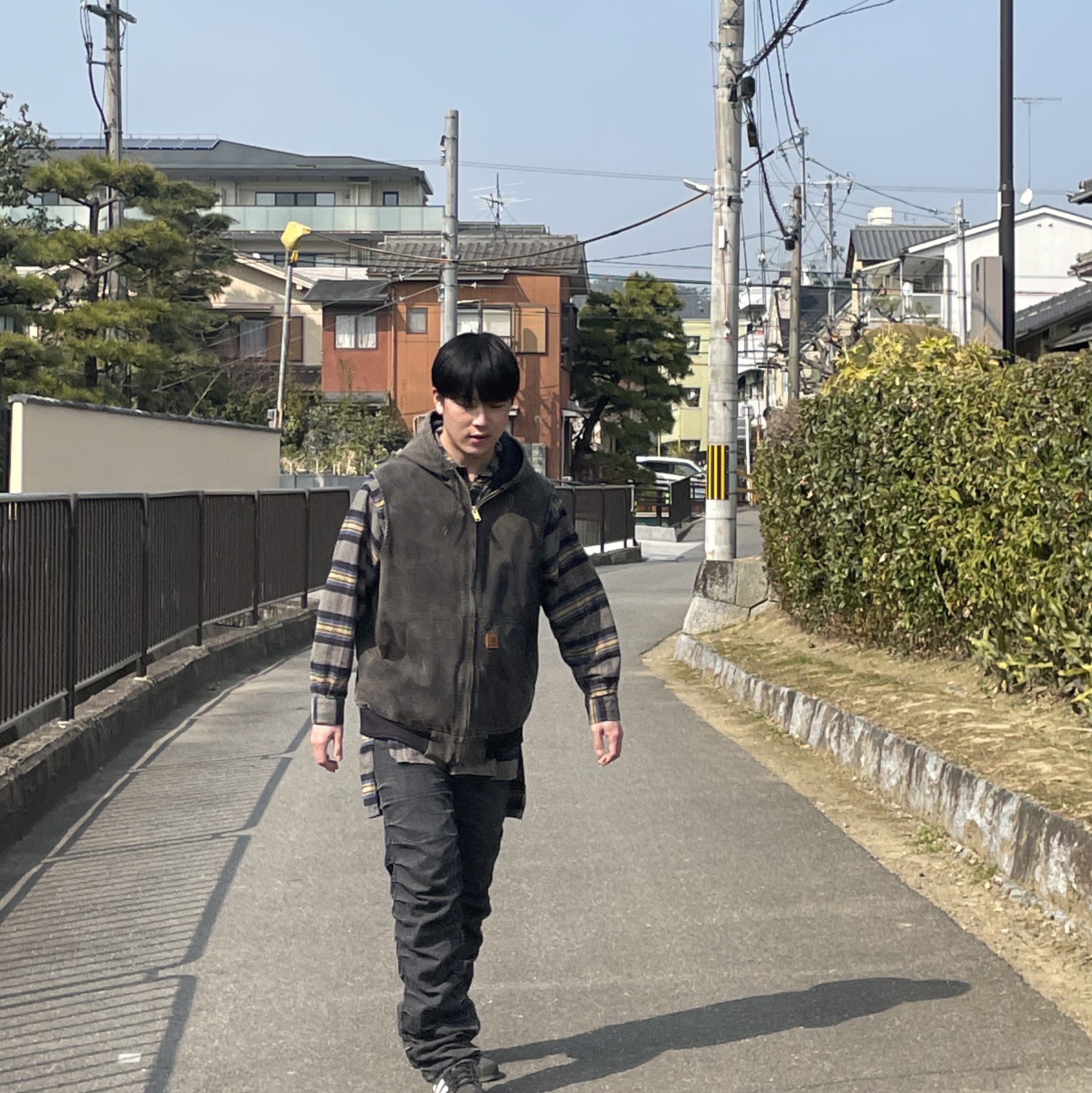 Adidas Superstar Core Black White 착용 스타일 - 2