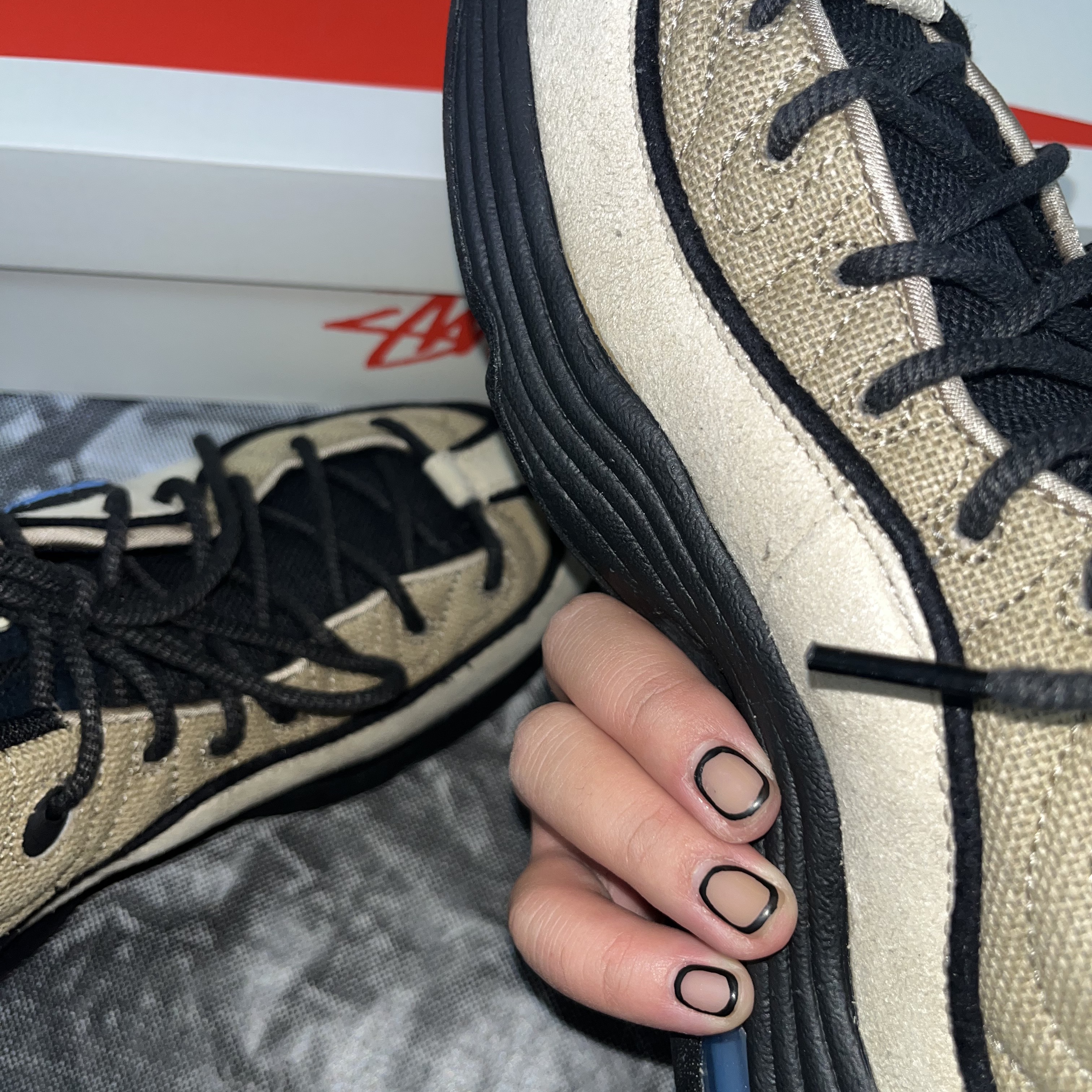 Nike x Stussy Air Penny II Rattan and Limestone 착용 스타일 - 2