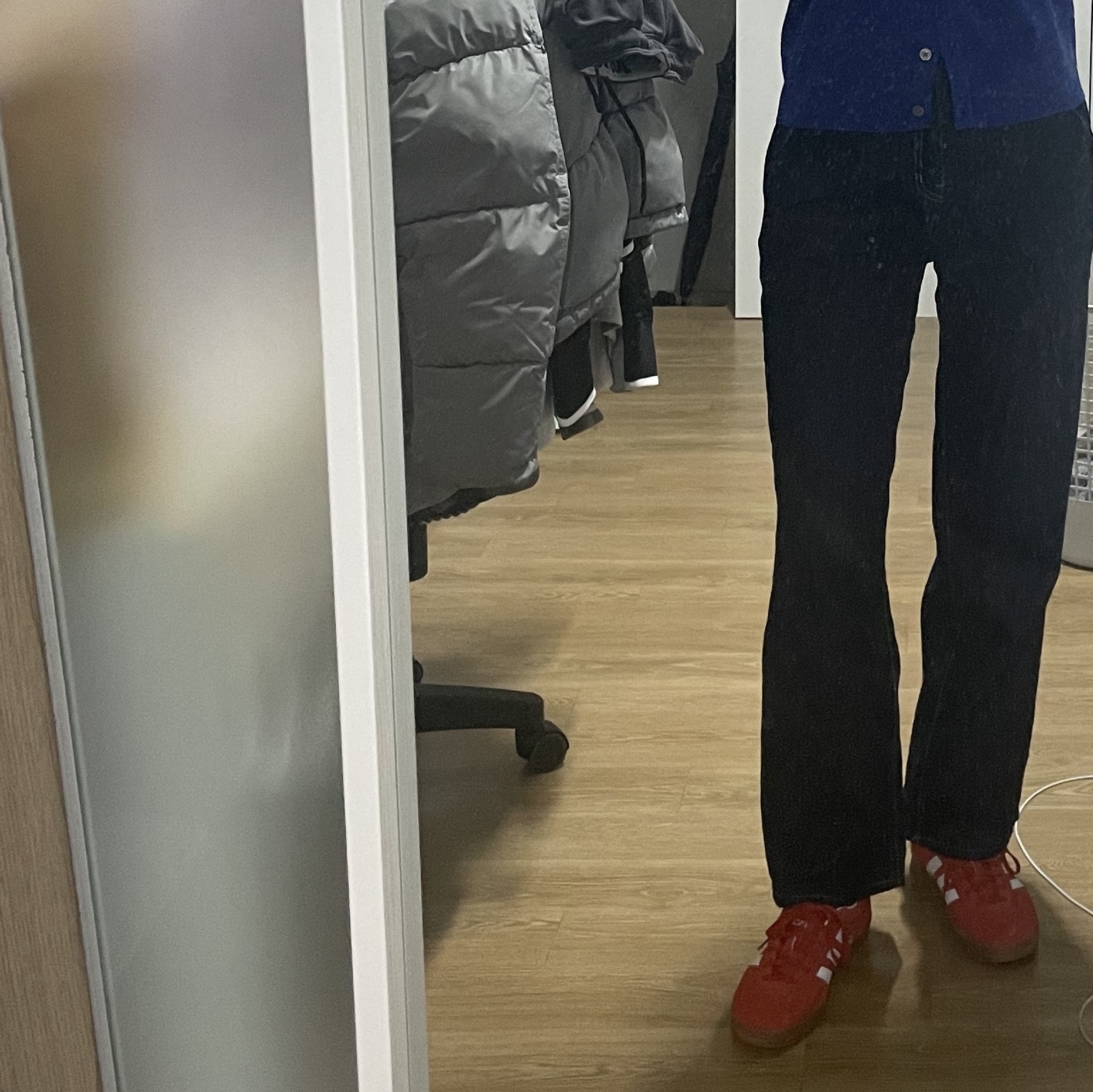 (W) Adidas Gazelle Indoor Bold Orange Cloud White 착용 스타일 - 2
