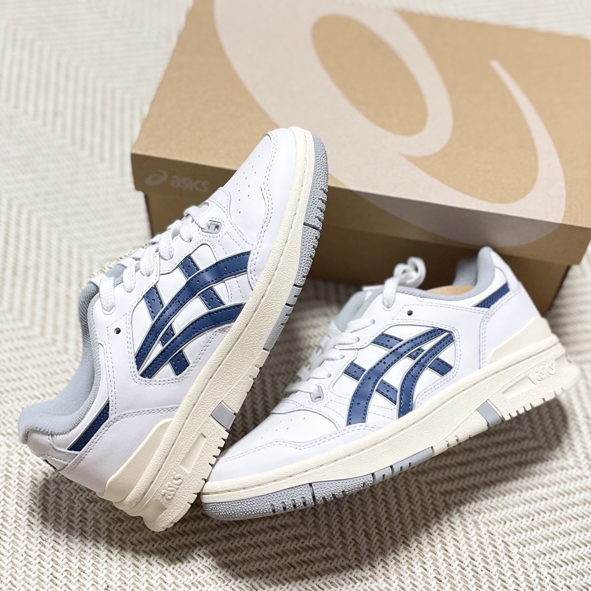 Asics x Ronnie Fieg EX89 White Sweet Corn 착용 스타일 - 3