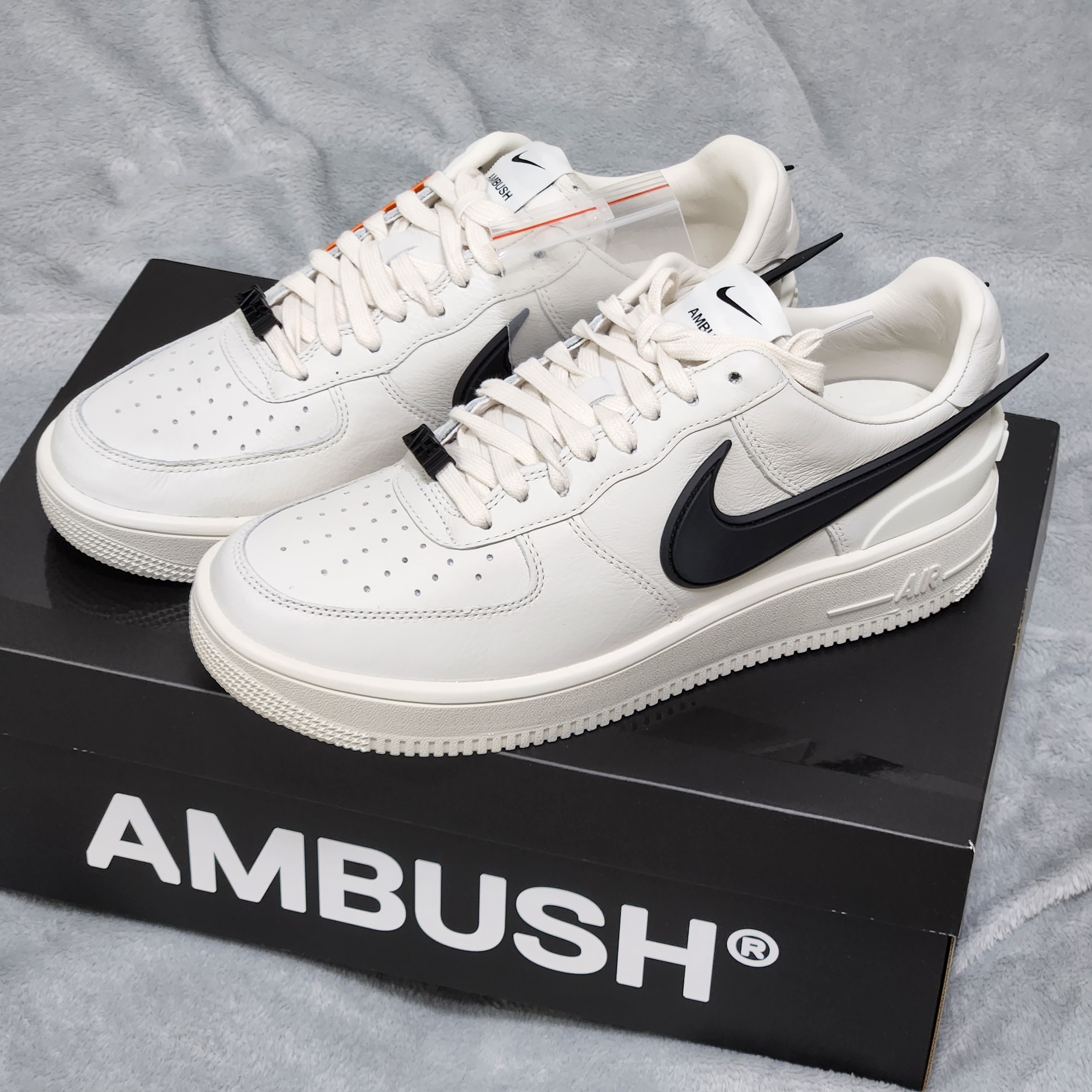 Nike x Ambush Air Force 1 Low SP Phantom 착용 스타일 - 3