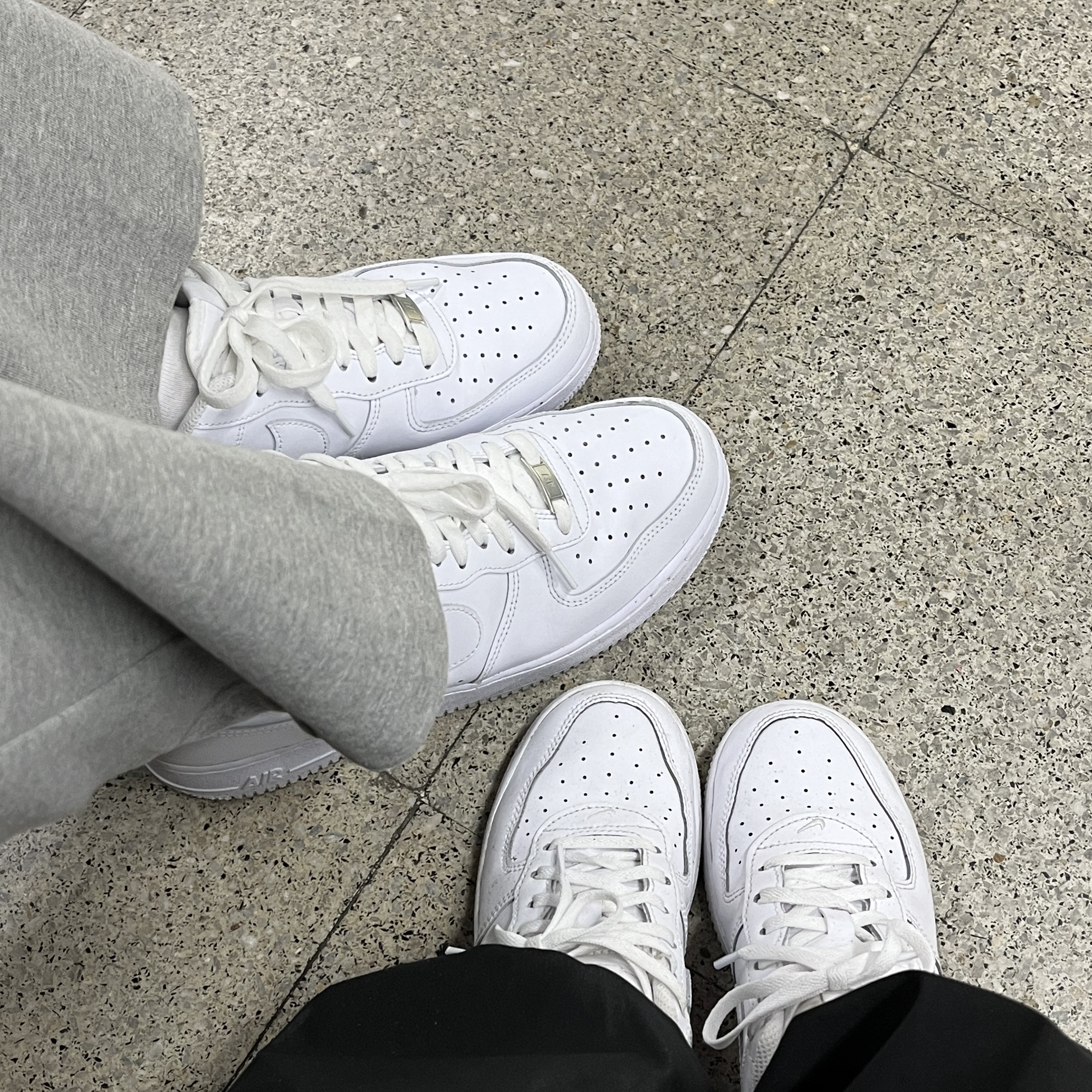 (PS) Nike Force 1 LE Triple White, Nike Air Force 1 '07 Low White 착용 스타일 - 2