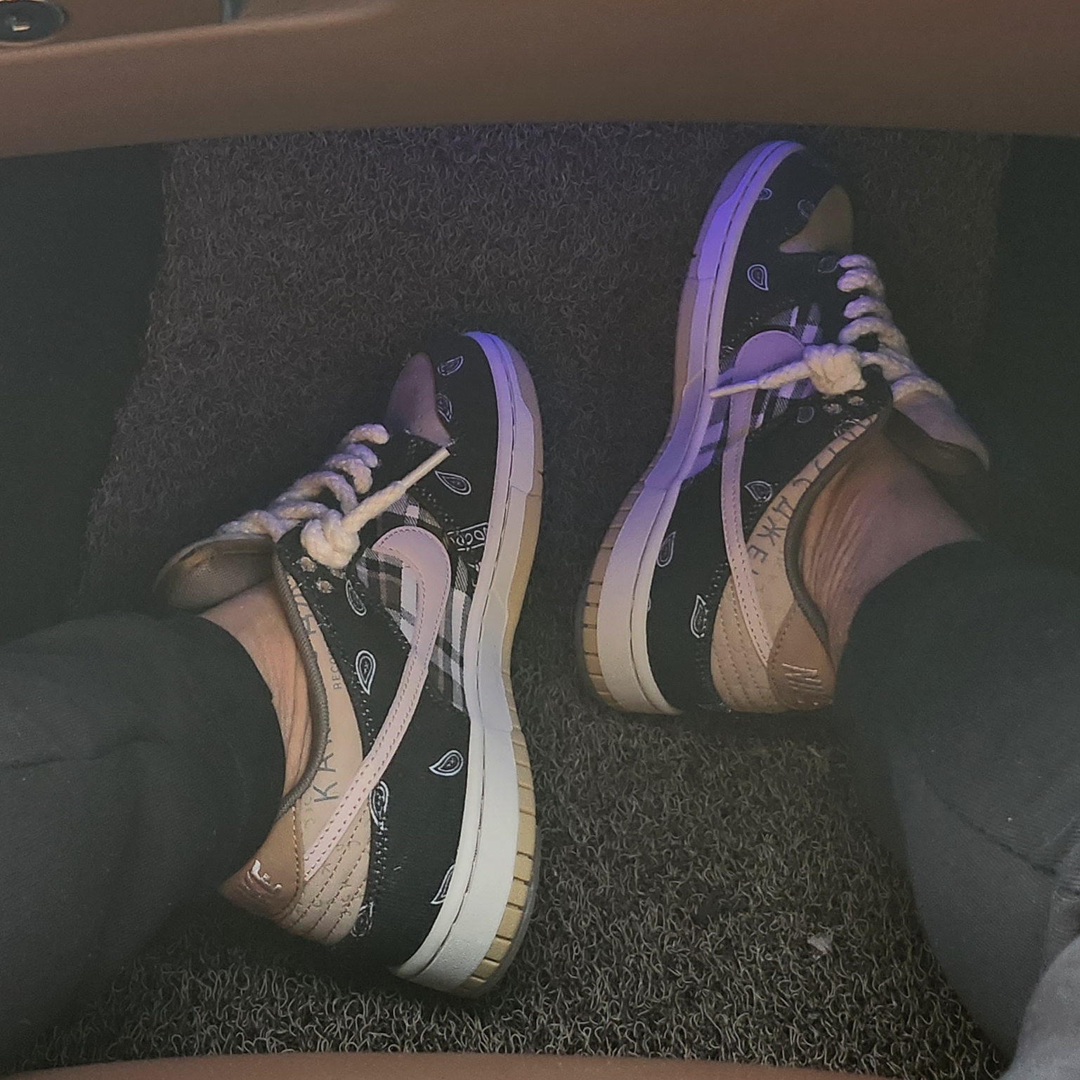 Nike x Travis Scott SB Dunk Low 착용 스타일 - 1
