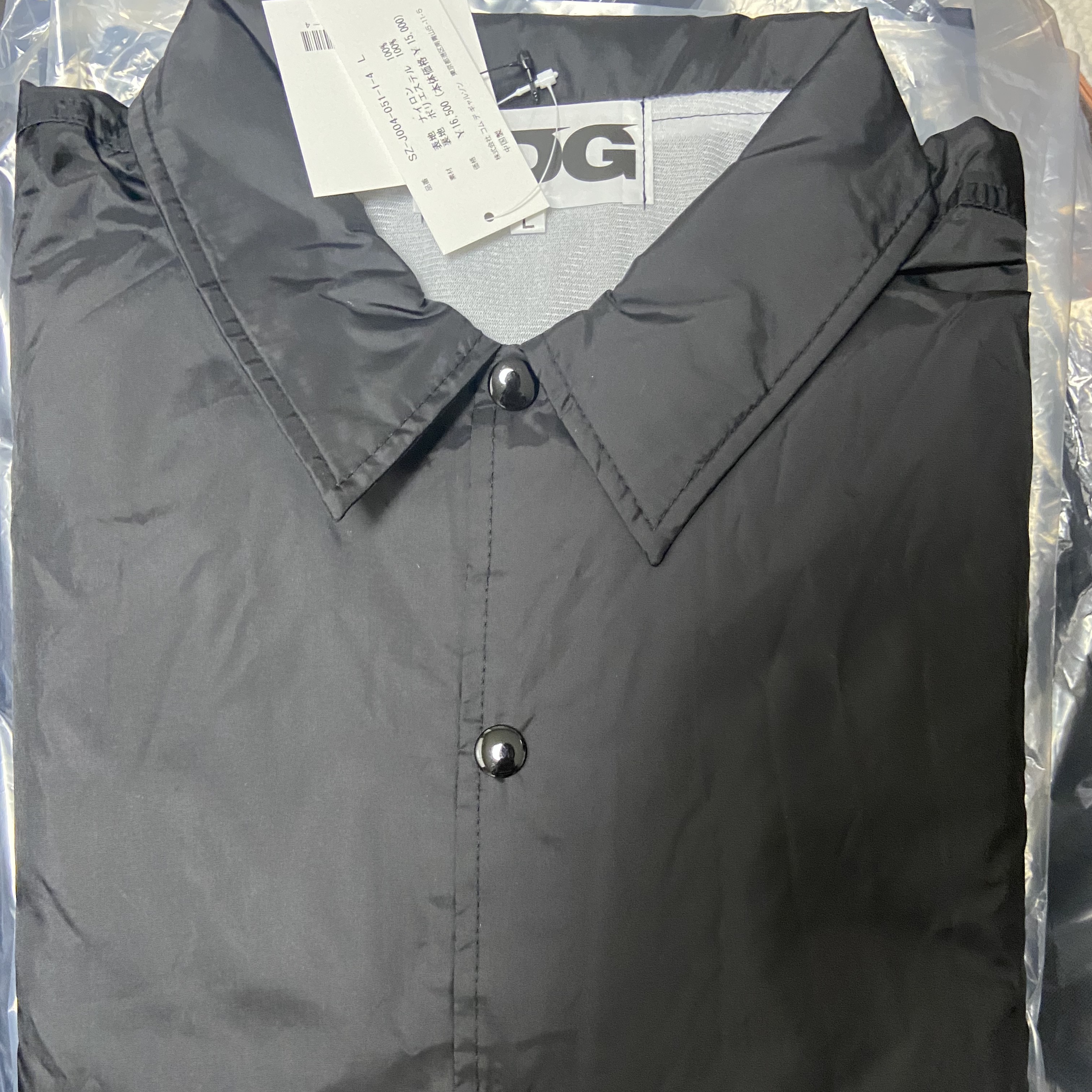 CDG Logo Coach Jacket Black 착용 스타일 - 2