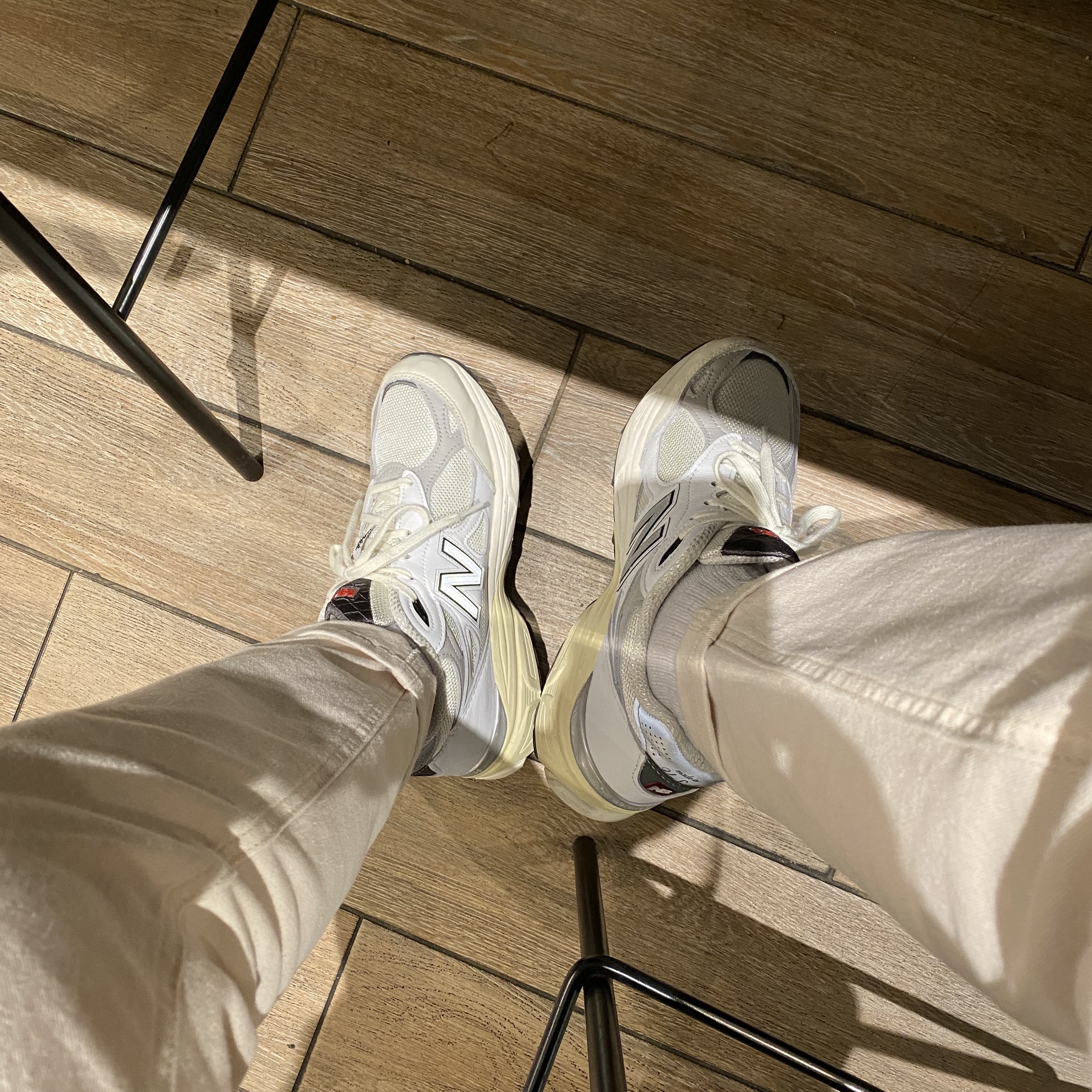 New Balance 990v3 Made in USA Sea Salt 착용 스타일