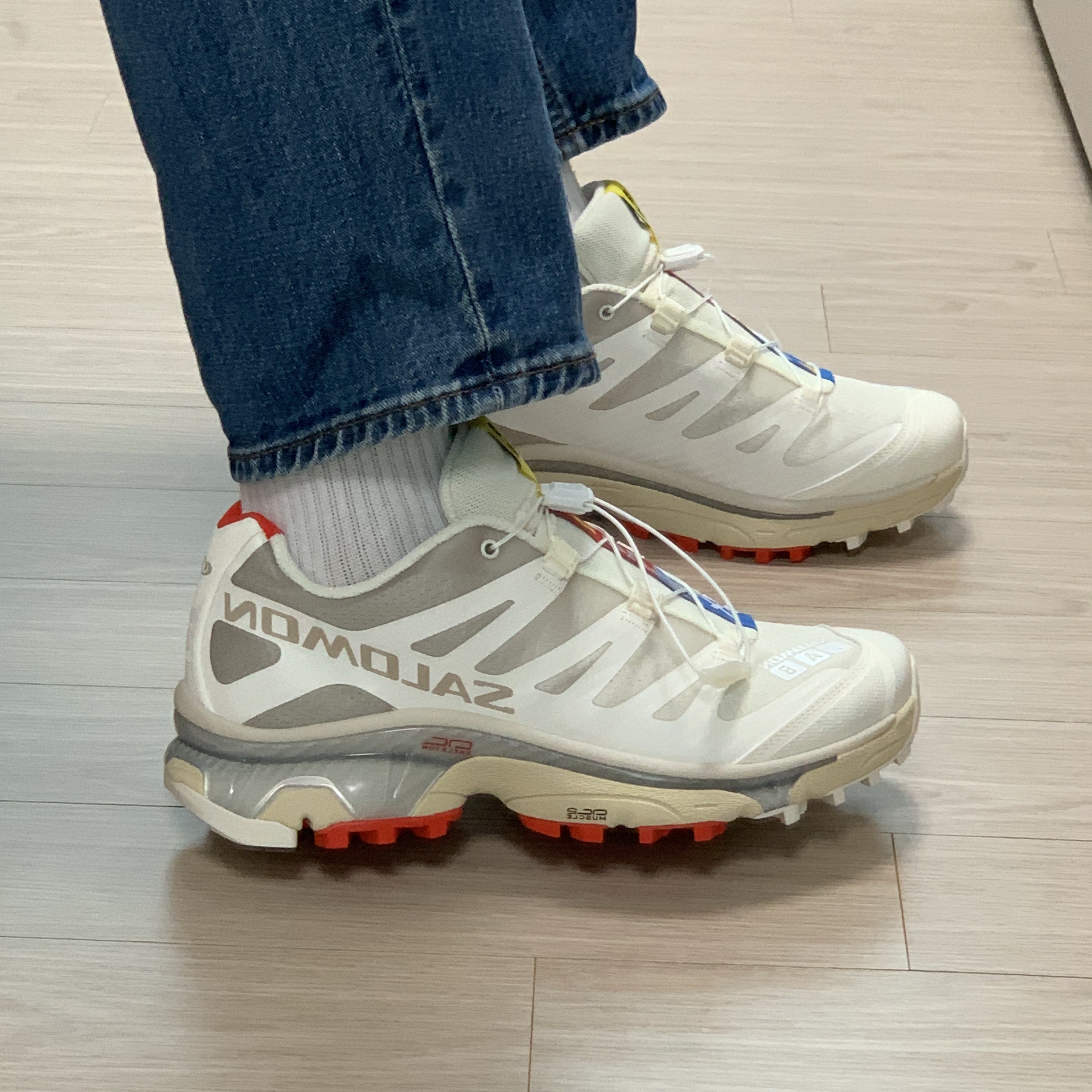 Salomon XT-4 Vanilla Ice 착용 스타일 - 5