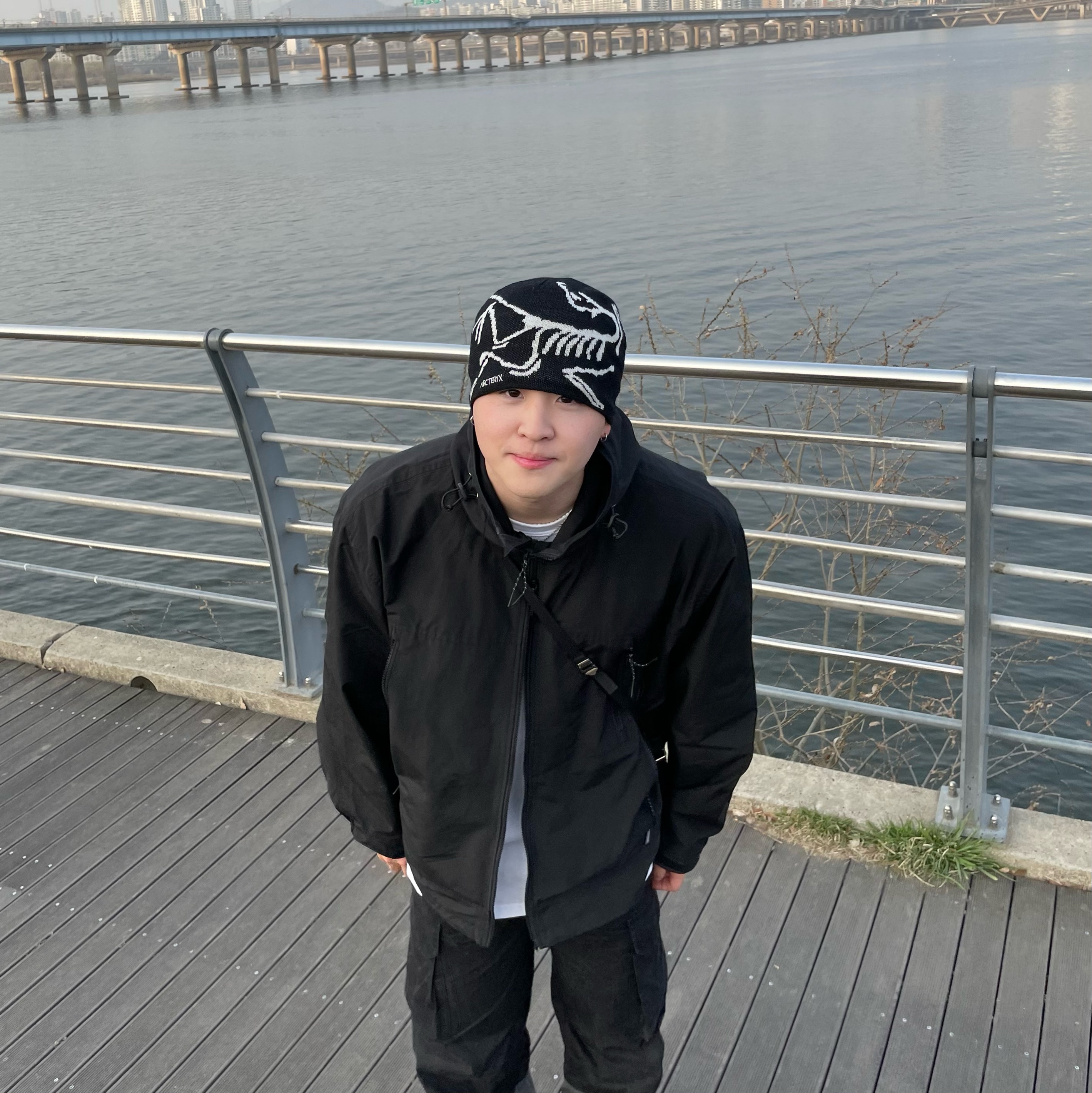 Arc'teryx Bird Head Toque Orca 착용 스타일