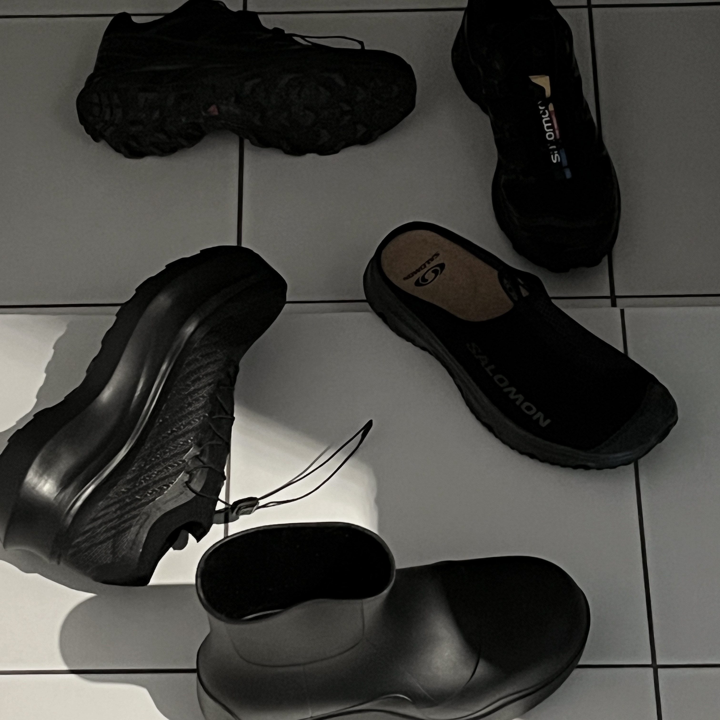 Salomon XT-6 ADV Black, Salomon RX Slide 3.0 Black 착용 스타일