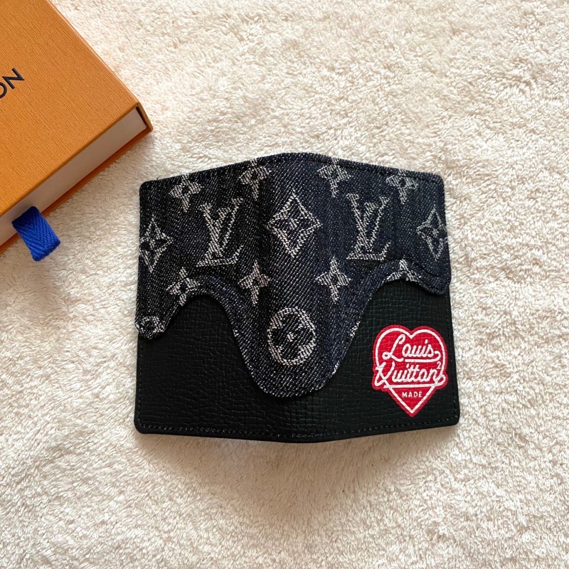 Louis Vuitton x Nigo Pocket Organizer Black 착용 스타일 - 2