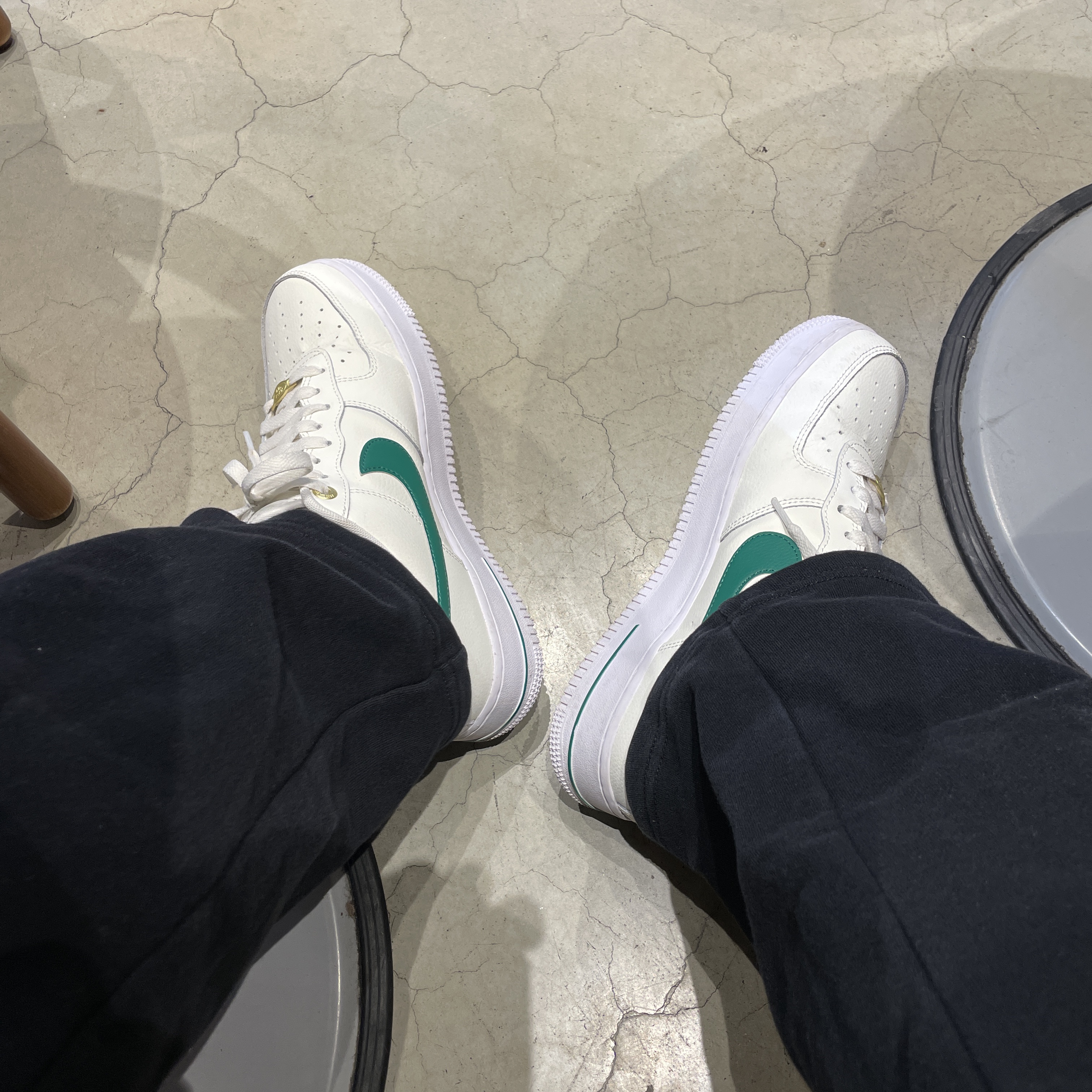 Nike Air Force 1 '07 LV8 40th Anniversary Join Forces Sail Malachite 착용 스타일