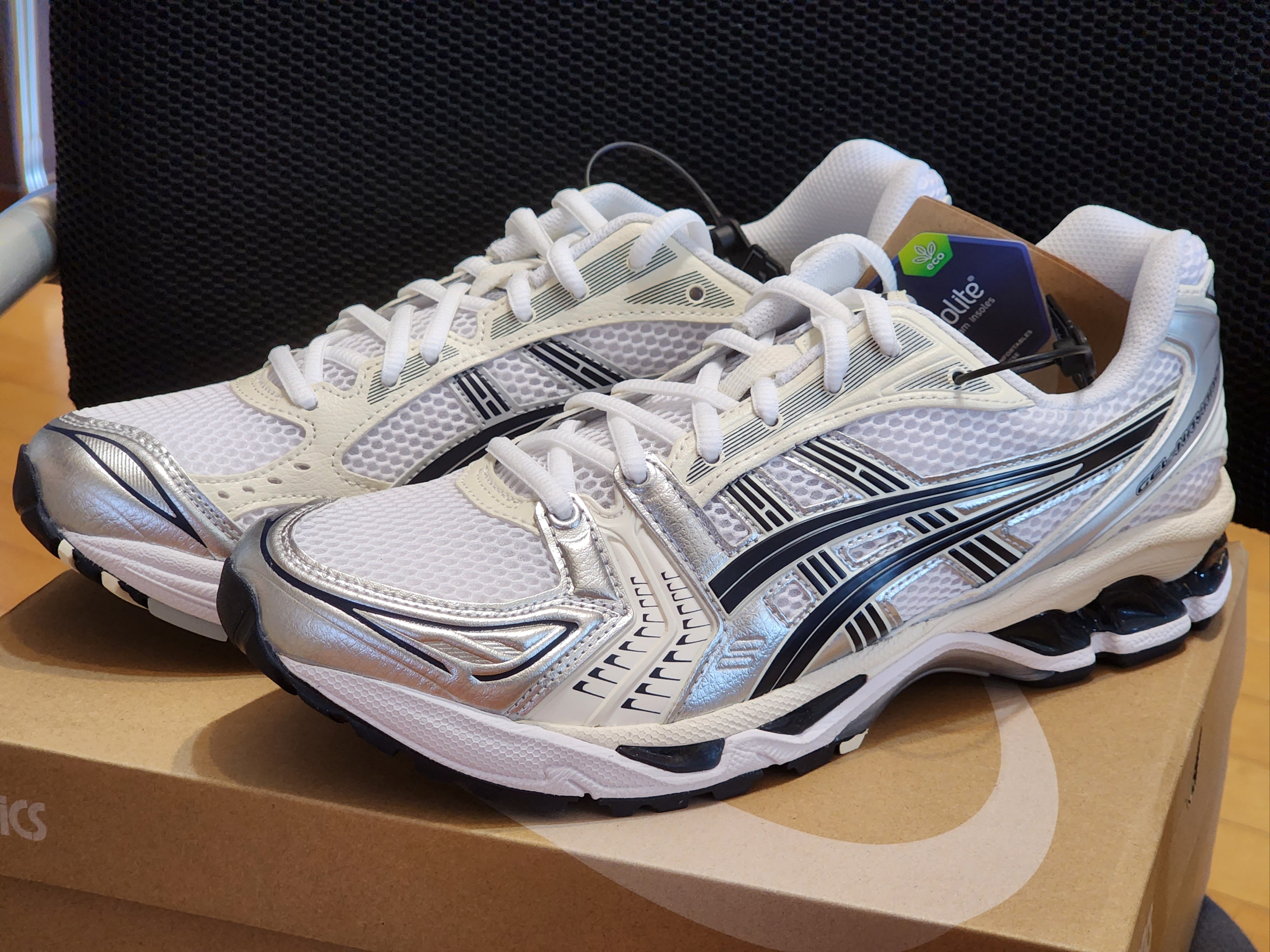 (W) Asics Gel-Kayano 14 White Midnight 착용 스타일 - 1