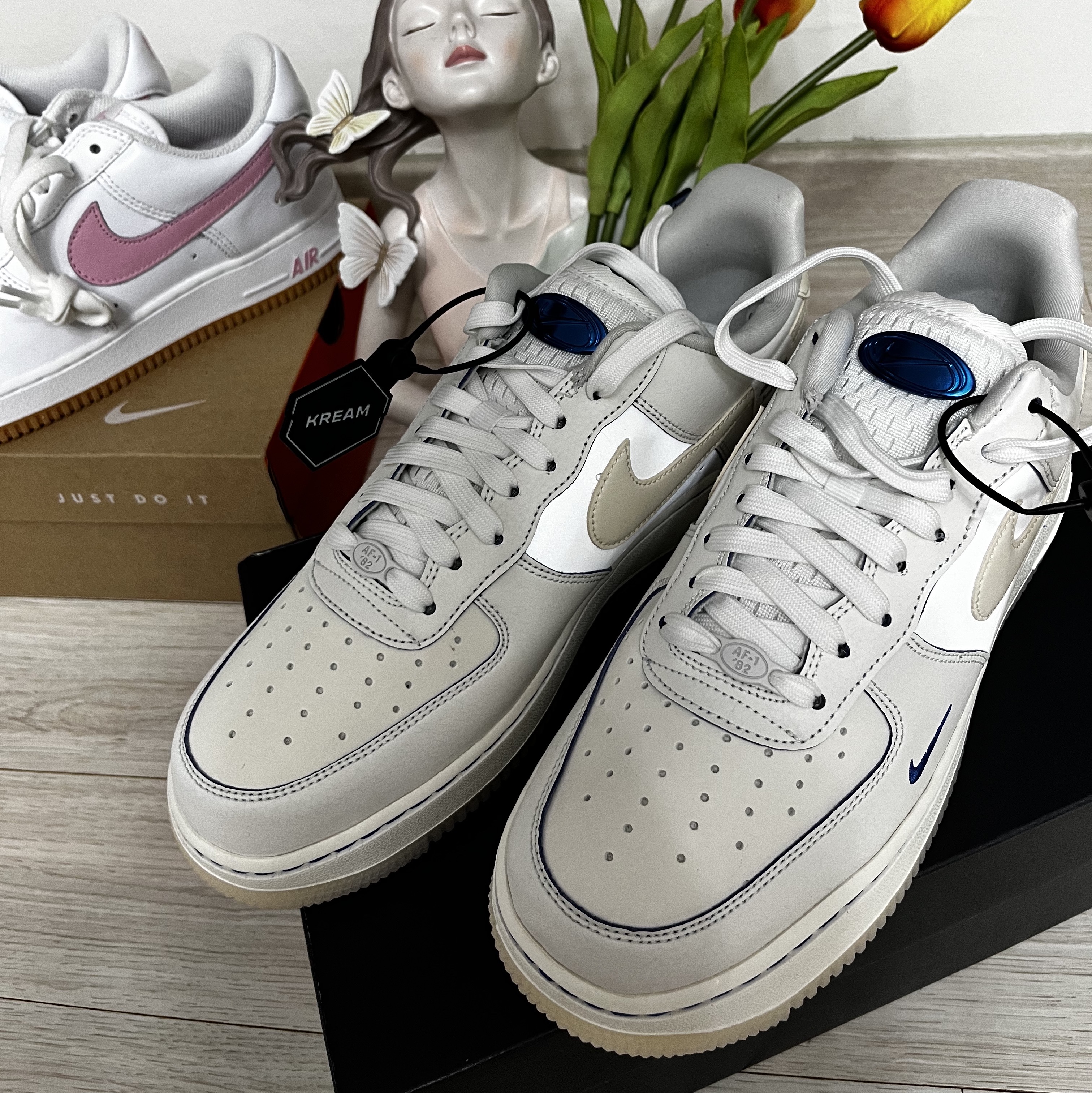 (W) Nike Air Force 1 '07 LX Game Royal Sail 착용 스타일