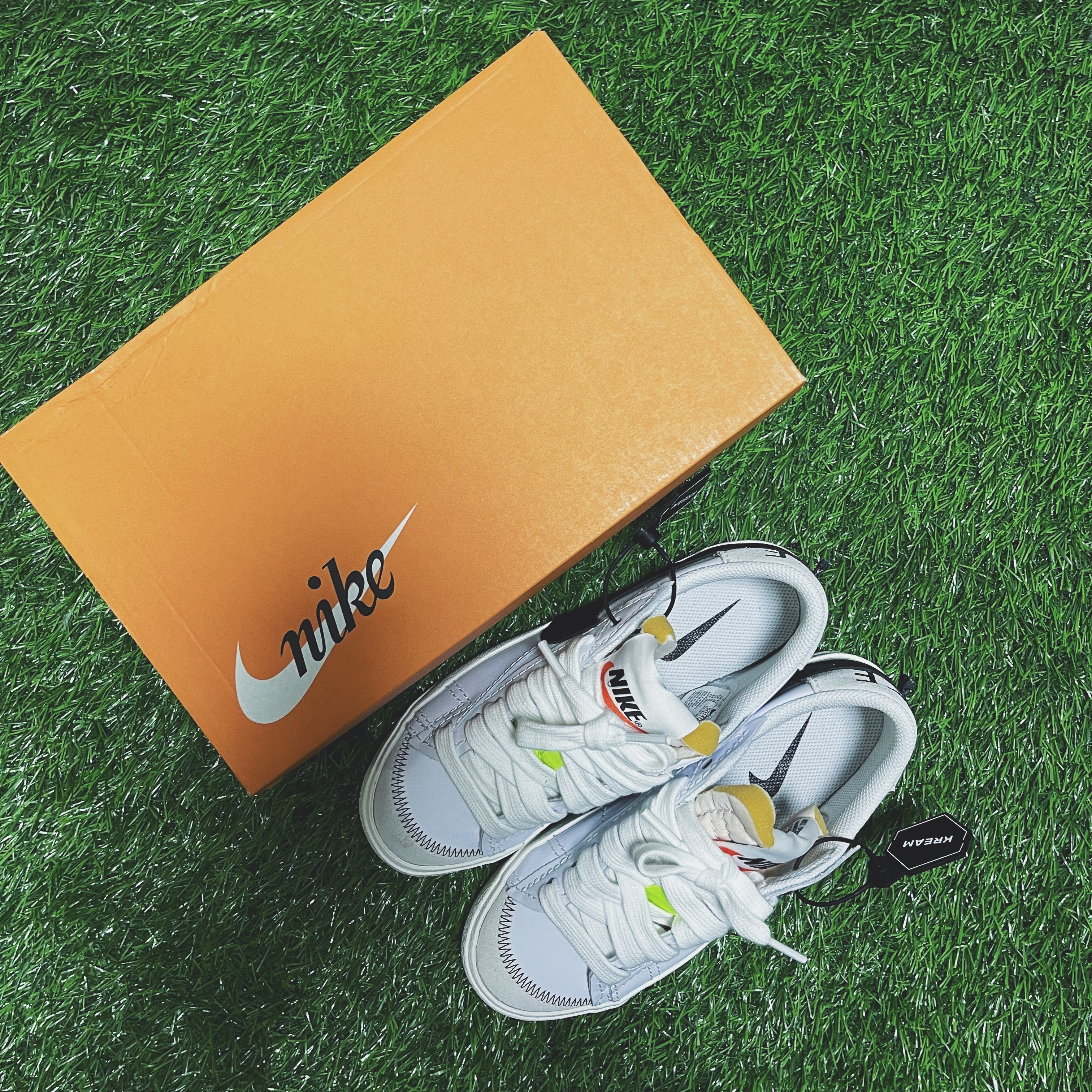 (W) Nike Blazer Low '77 Jumbo White Black Sail 착용 스타일 - 2