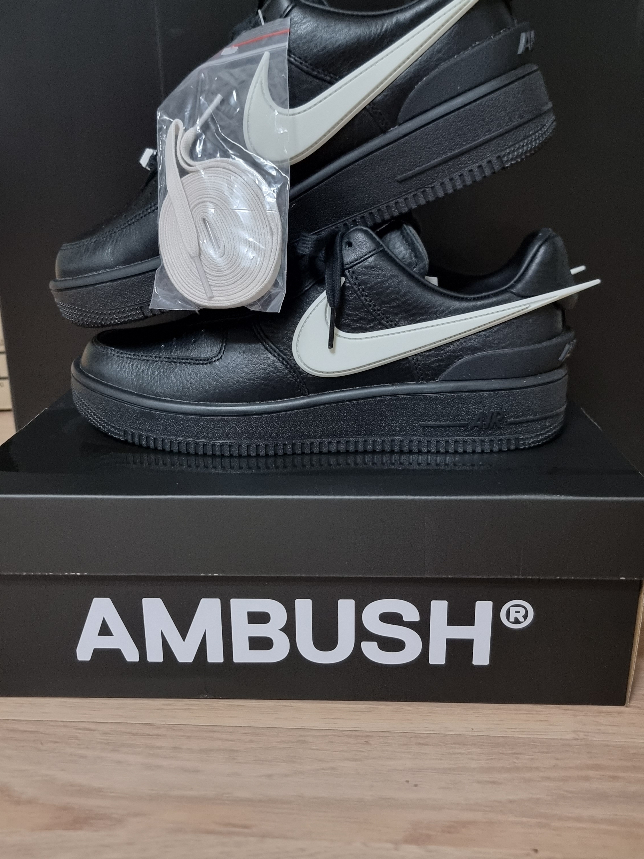 Nike x Ambush Air Force 1 Low SP Black 착용 스타일 - 2
