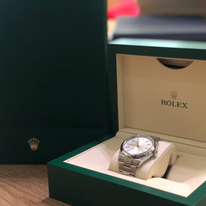 Rolex Oyster Perpetual 41mm 124300 Silver Oyster 착용 스타일