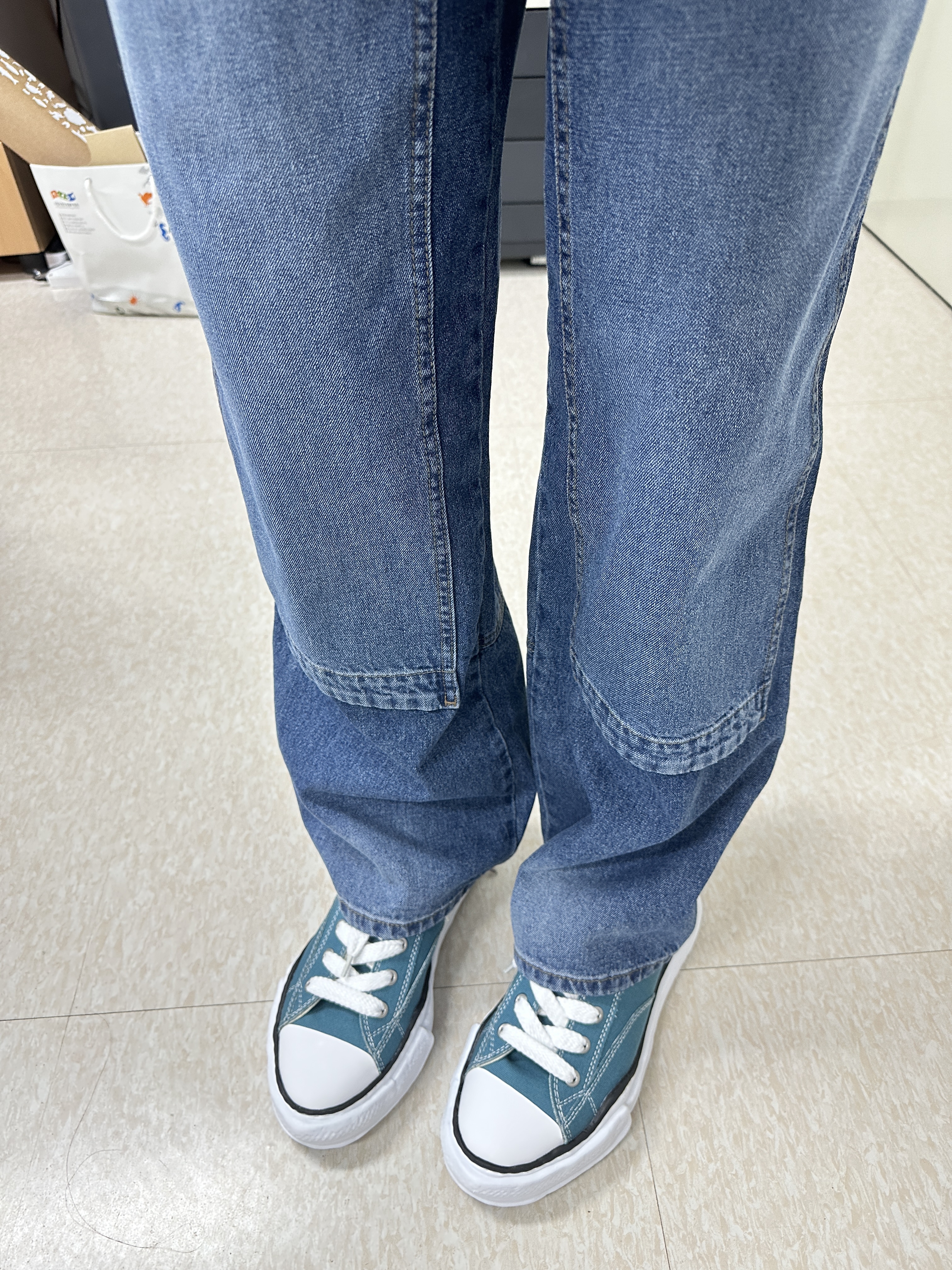 Maison Mihara Yasuhiro Peterson OG Sole Canvas Low Sneakers Blue, Juun.J Carpenter Denim Blue - 23SS 착용 스타일 - 2