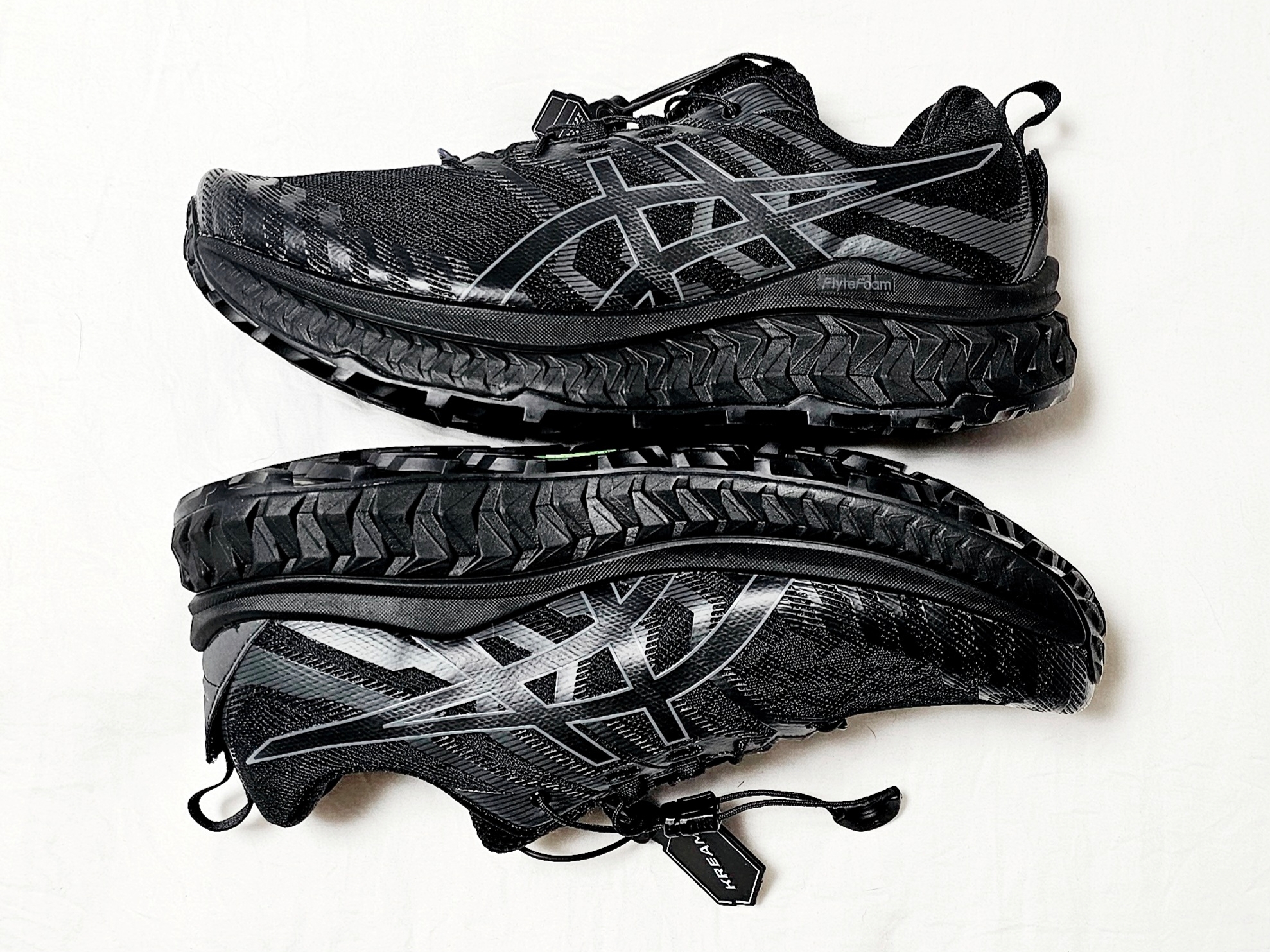 Asics Trabuco Max Black 착용 스타일 - 3