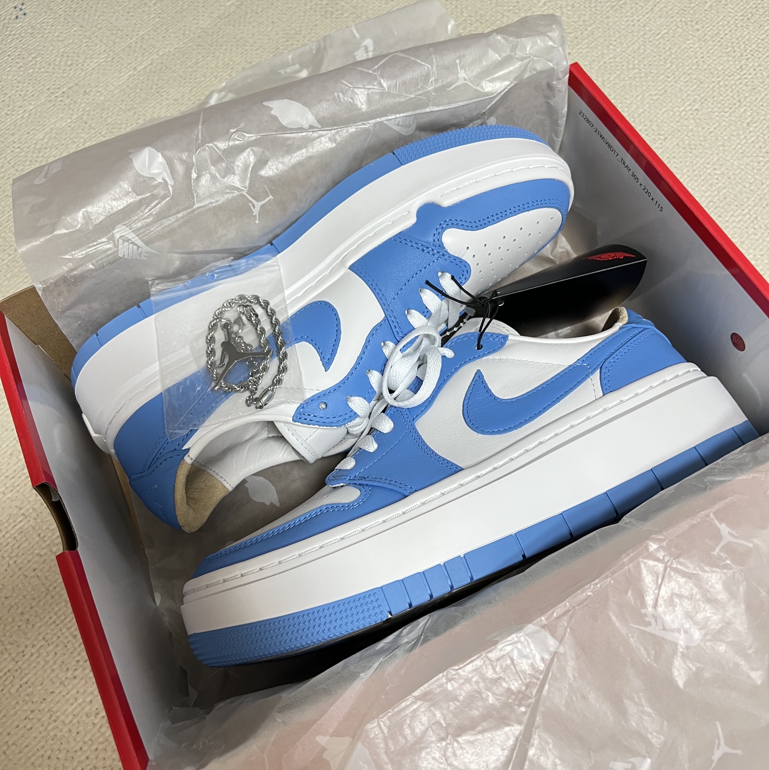 (W) Jordan 1 Elevate Low SE University Blue 착용 스타일 - 2