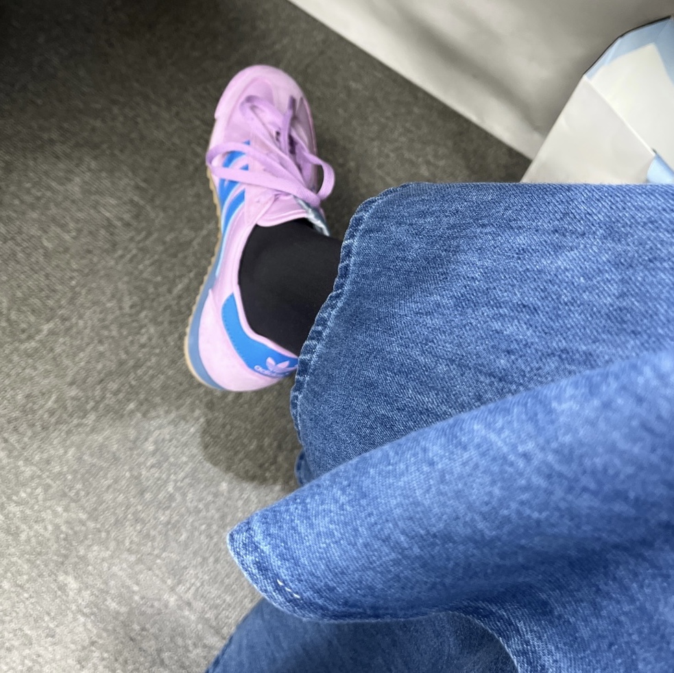 Adidas Joggen OG Bliss Lilac - Size? Exclusive 착용 스타일