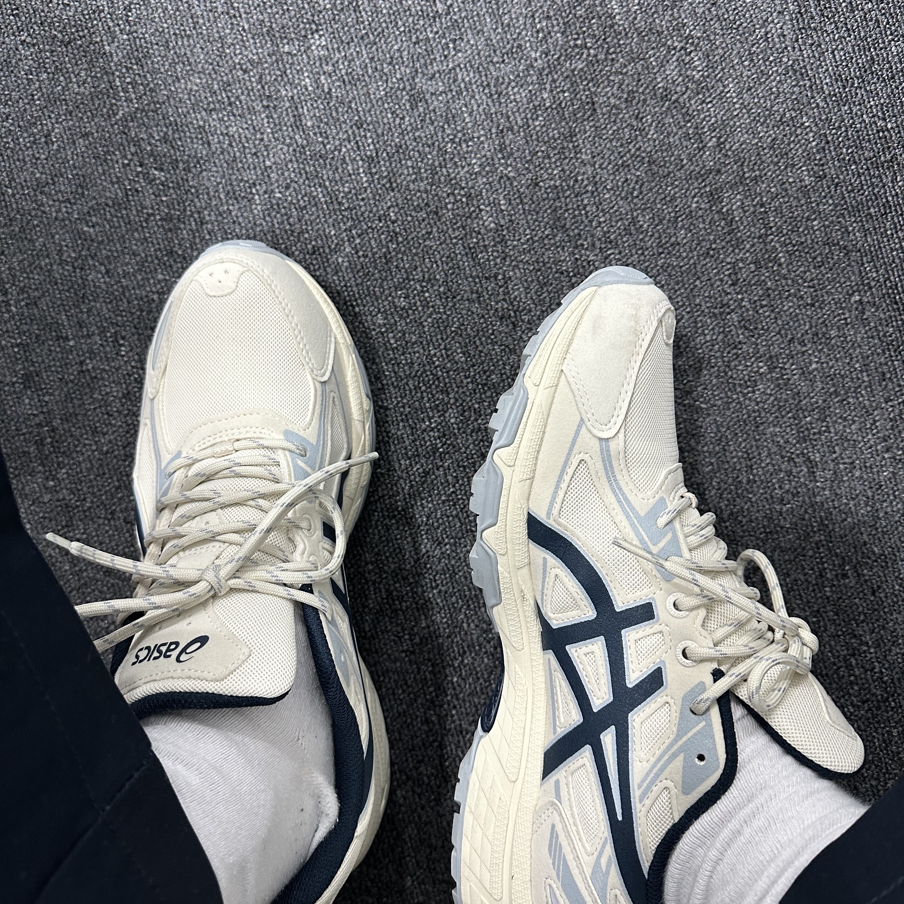 Asics Gel-Venture 6 SPS Birch French Blue 착용 스타일