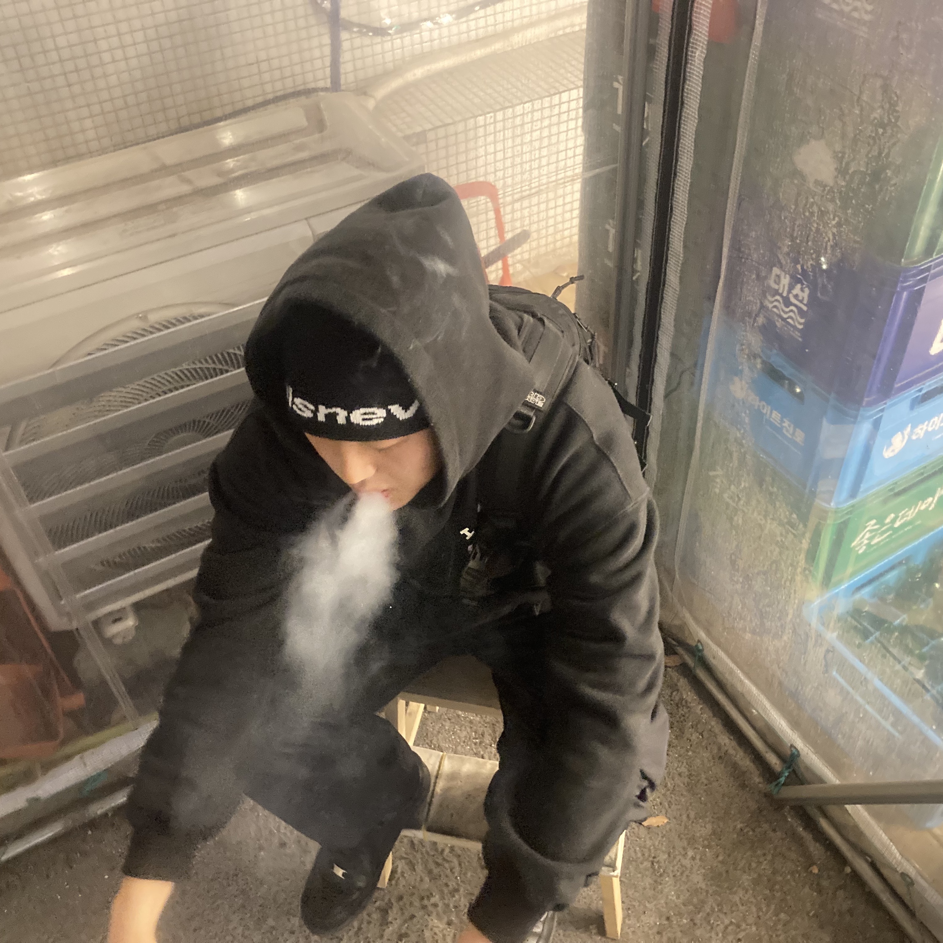 Stussy x Denim Tears Half Zip Fleece Charcoal, Nike Air Force 1 '07 Low Triple Black 착용 스타일 - 3
