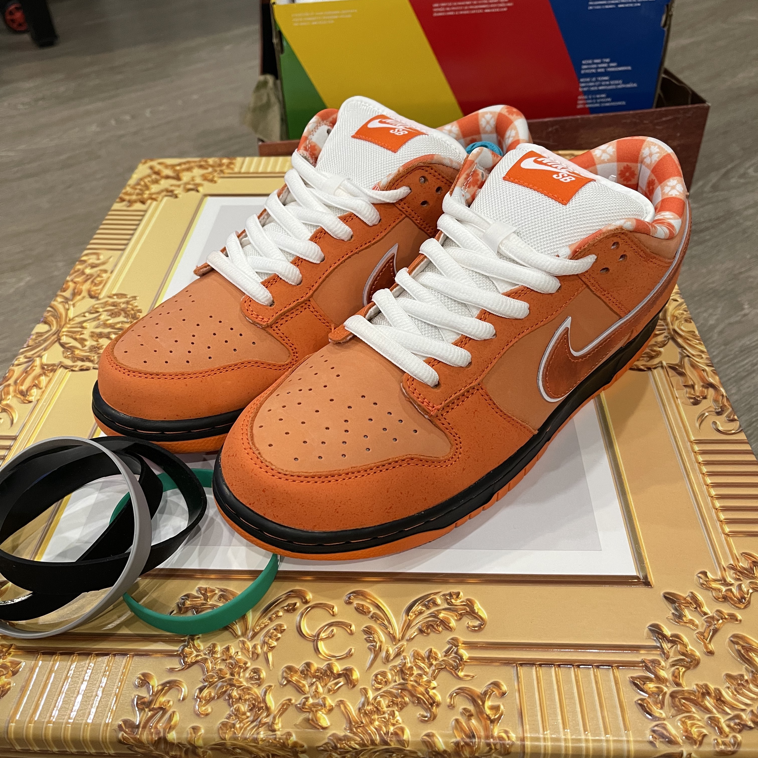 Nike x Concepts SB Dunk Low Orange Lobster (Special Box) 착용 스타일 - 1