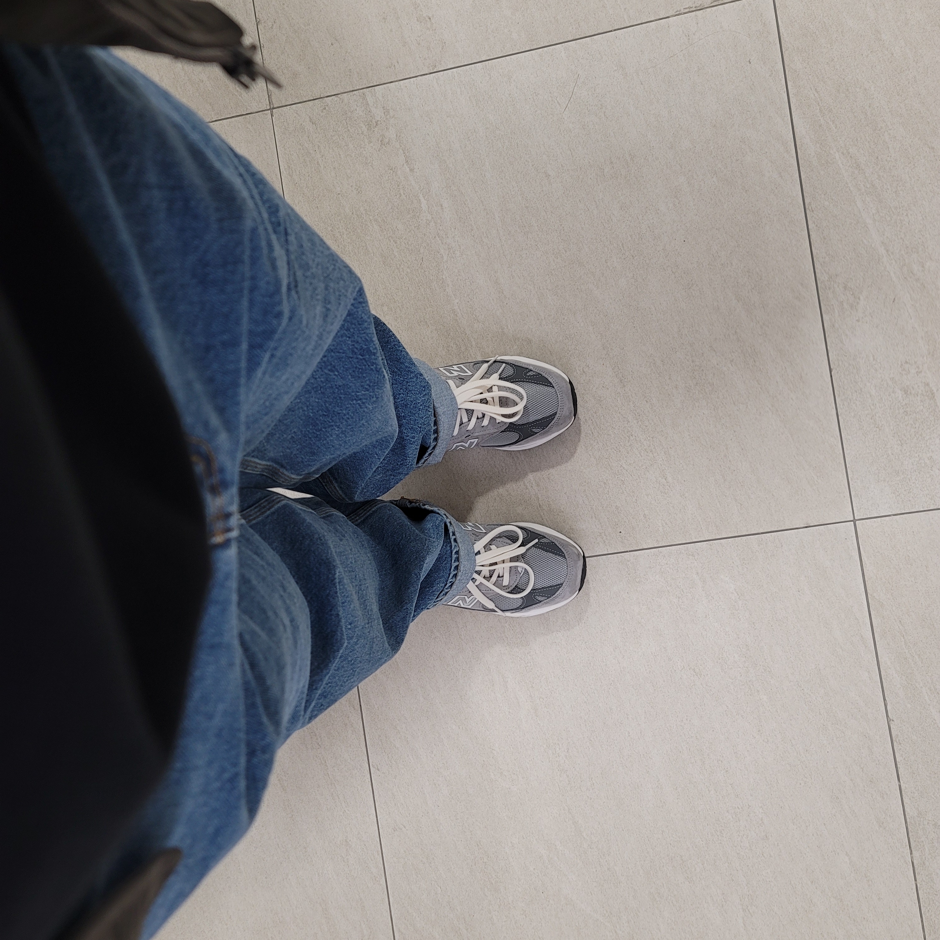 (W) New Balance 993 Made in USA Grey - D Wide 착용 스타일