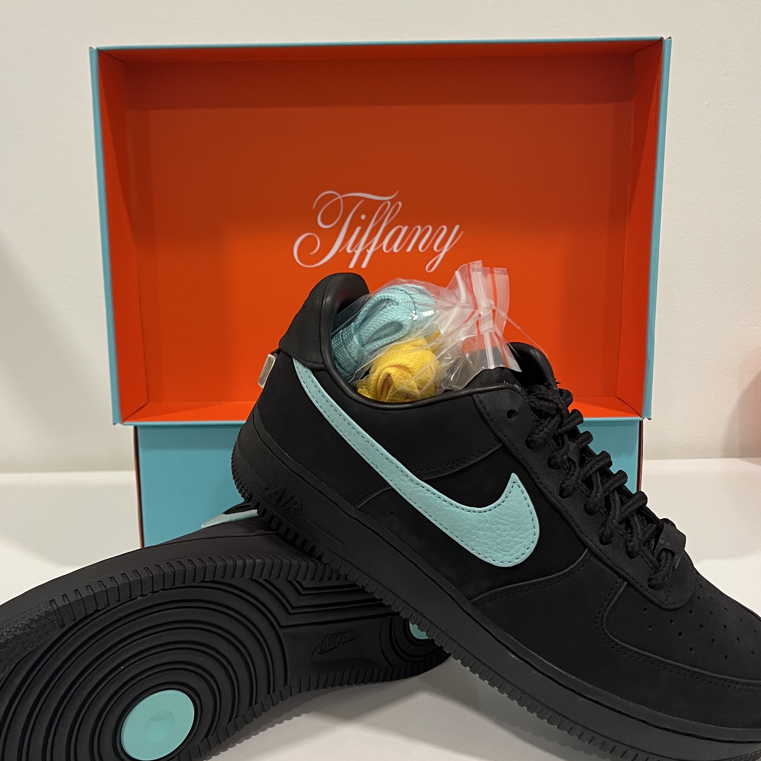 Nike x Tiffany & Co. Air Force 1 Low SP 1837 착용 스타일