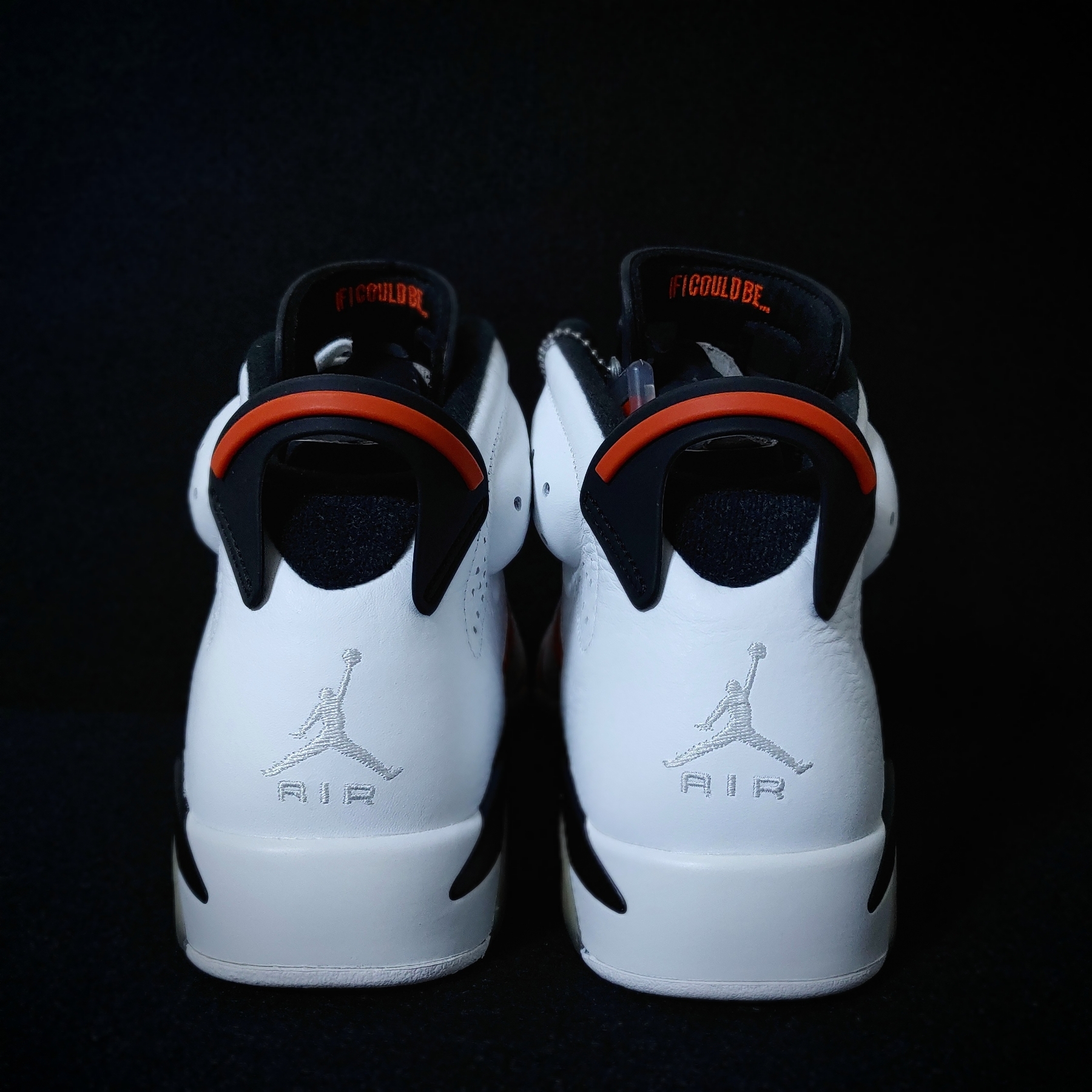 Jordan 6 Retro Gatorade Like Mike White 착용 스타일 - 3