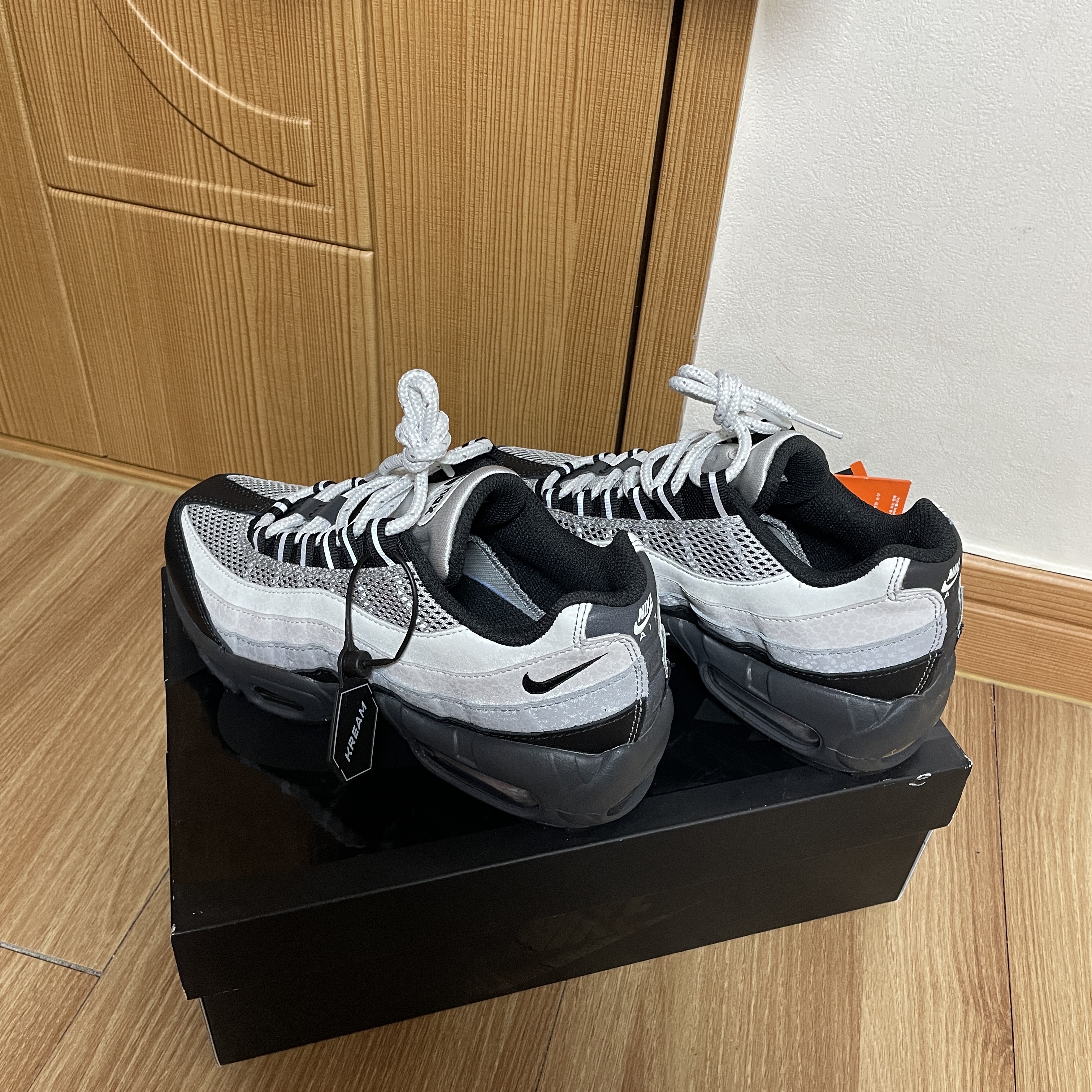 (W) Nike Air Max 95 Safari 착용 스타일 - 3