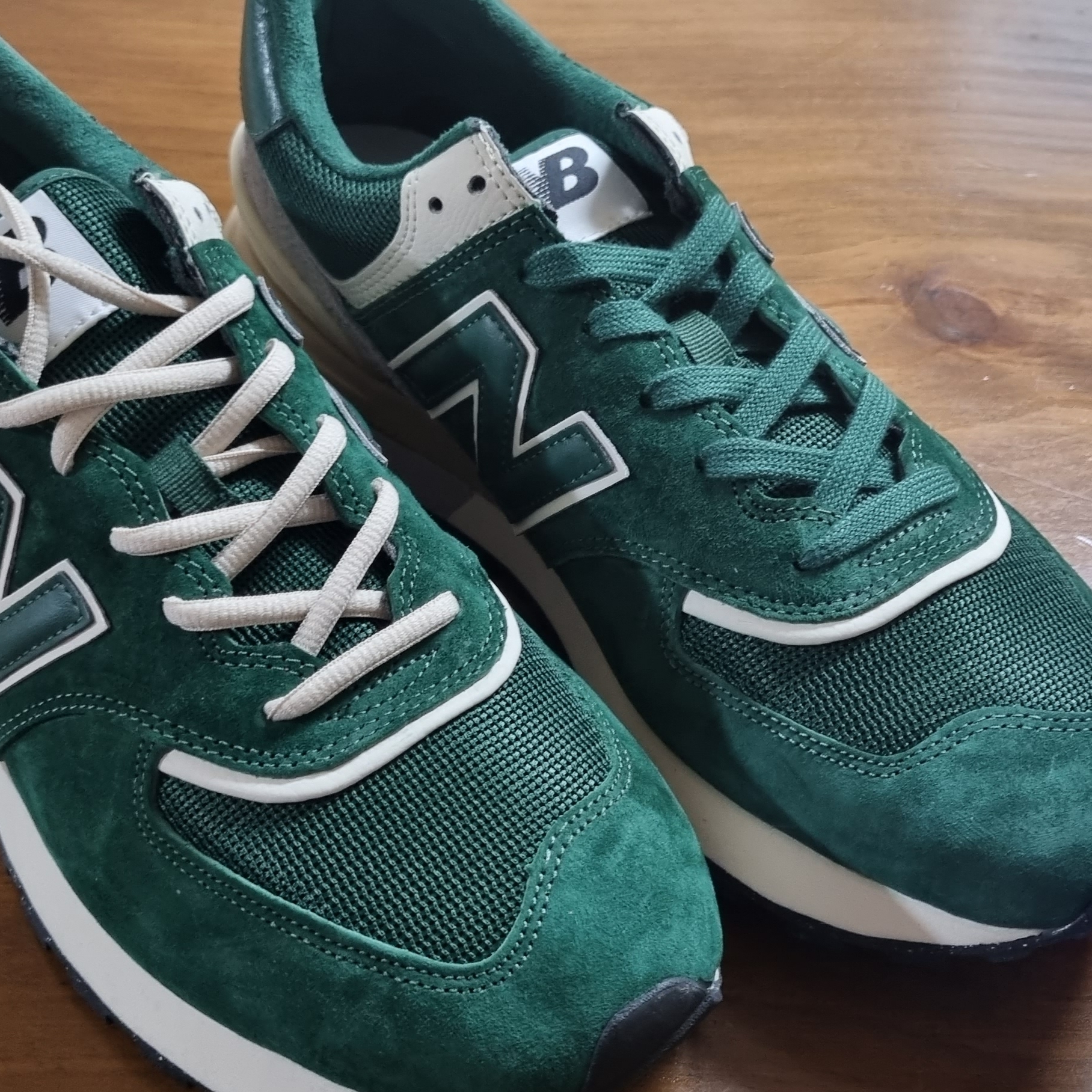 New Balance 574 Legacy Green 착용 스타일