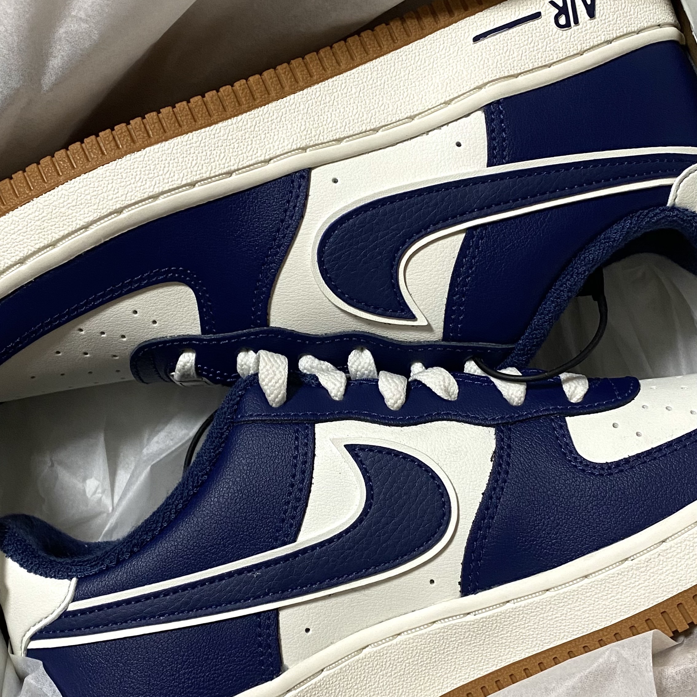 (GS) Nike Air Force 1 LV8 3 Midnight Navy 착용 스타일