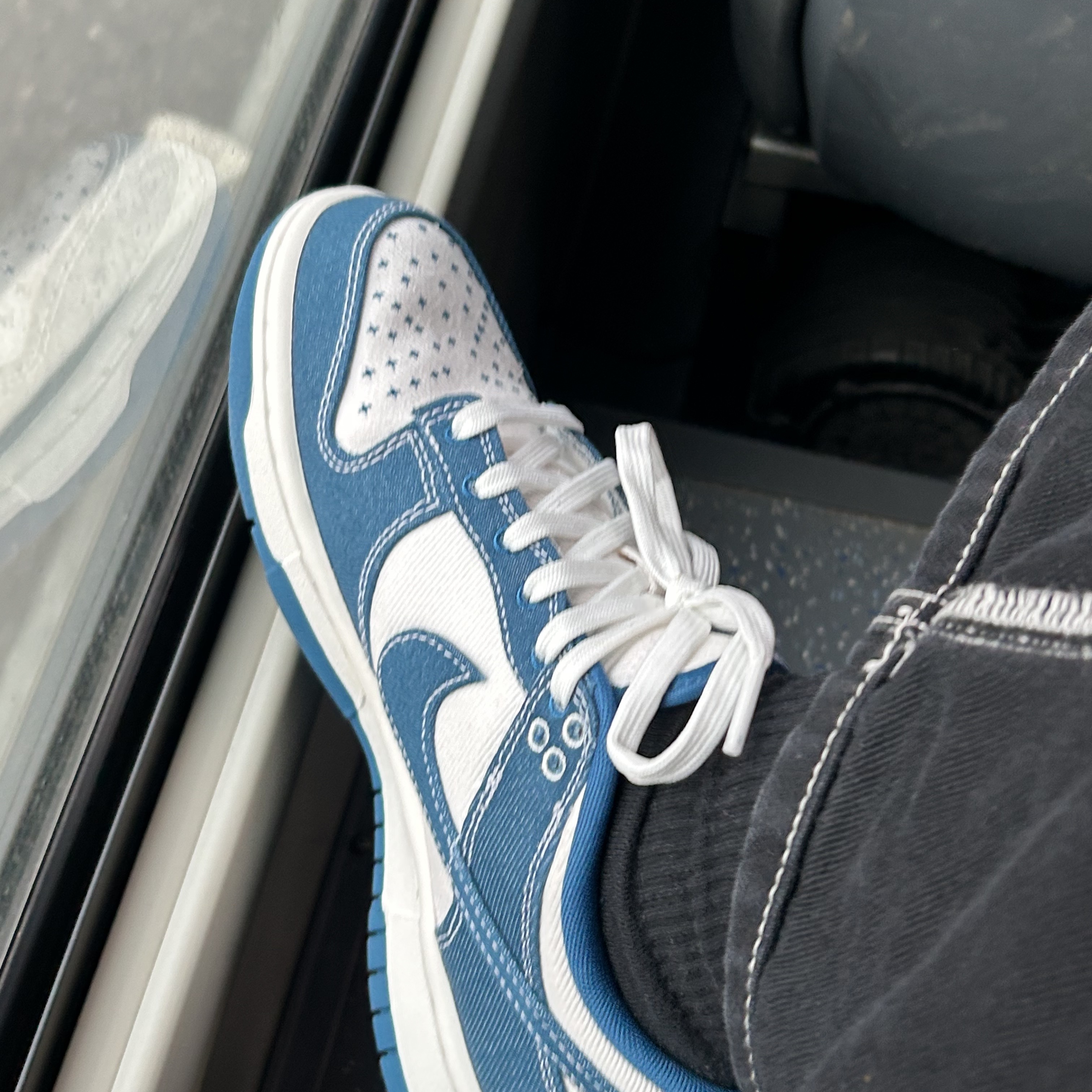 Nike Dunk Low Retro SE Industrial Blue 착용 스타일 - 2