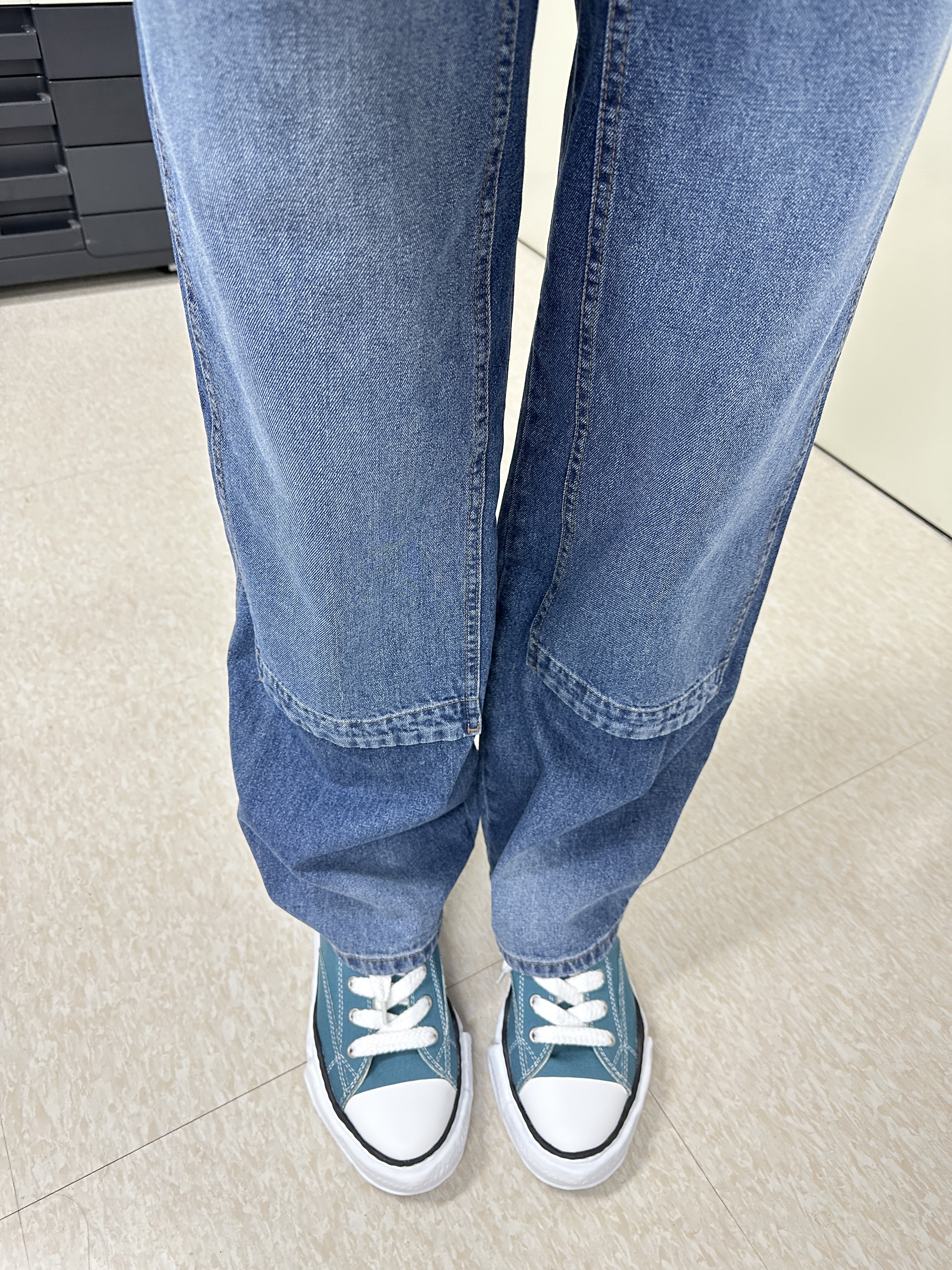 Maison Mihara Yasuhiro Peterson OG Sole Canvas Low Sneakers Blue, Juun.J Carpenter Denim Blue - 23SS 착용 스타일 - 1