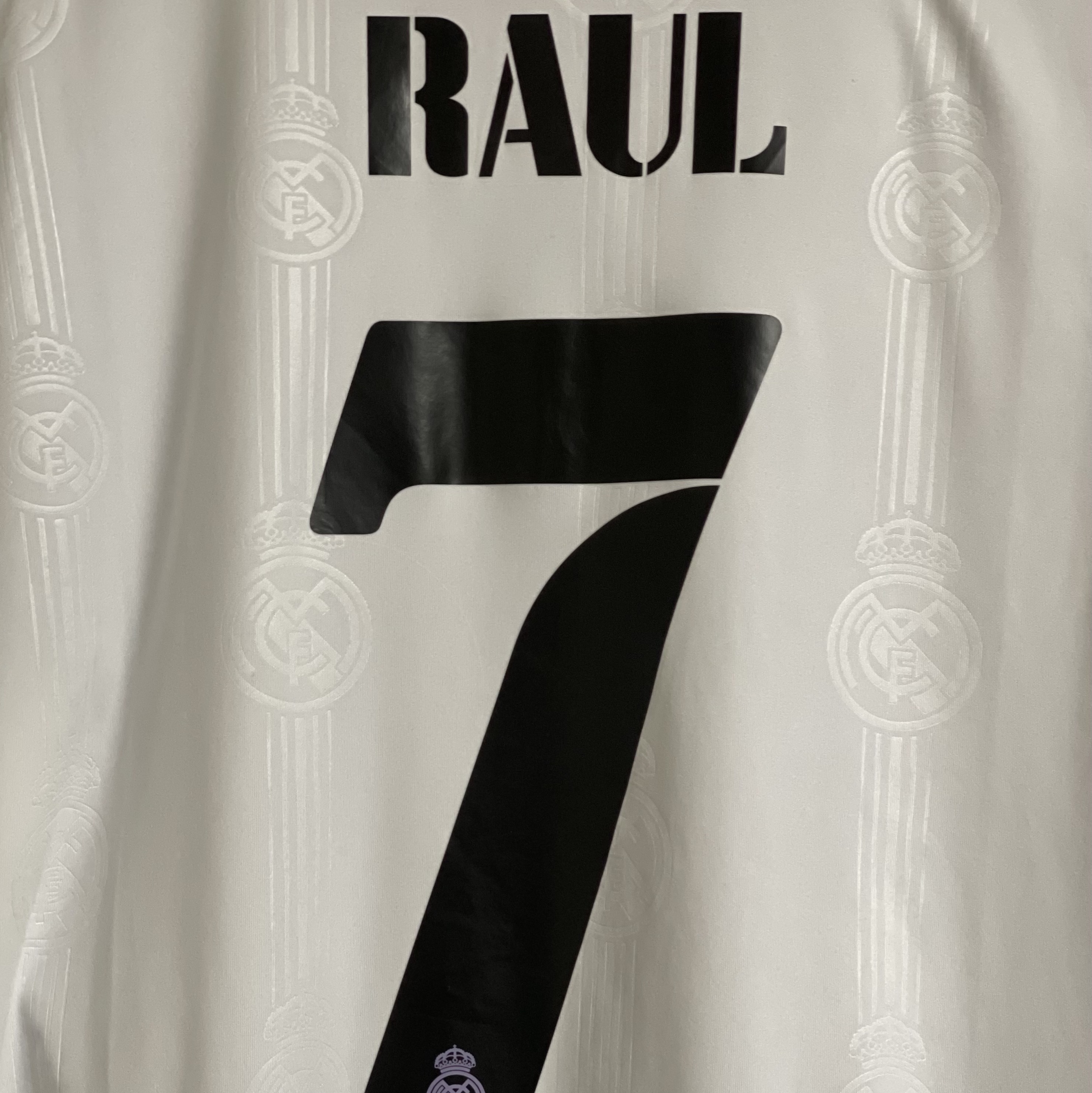 Adidas Real Madrid 2022/23 Home Jersey White - KR Sizing (Non Marking Ver.) 착용 스타일 - 2