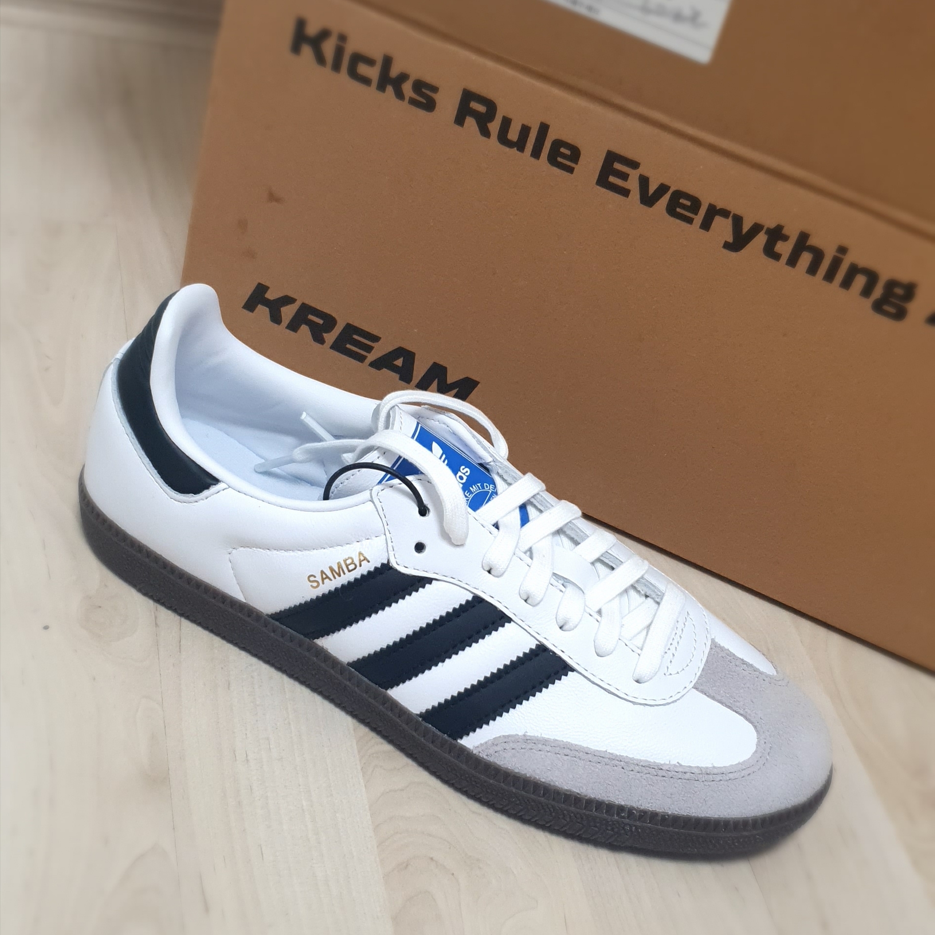 Adidas Samba OG Cloud White 착용 스타일