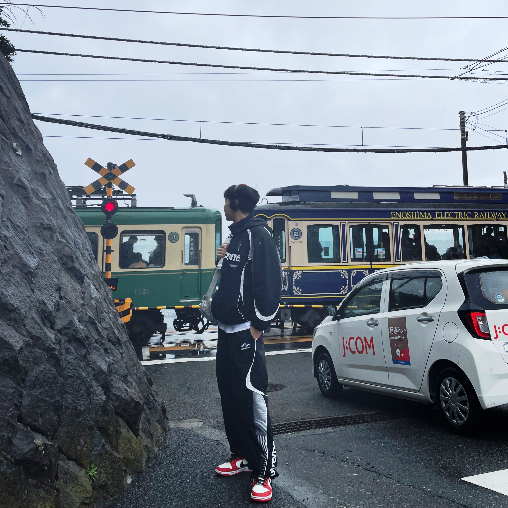 Supreme x Umbro Track Jacket Black - 22SS, Supreme x Umbro Track Pants Black - 22SS 착용 스타일