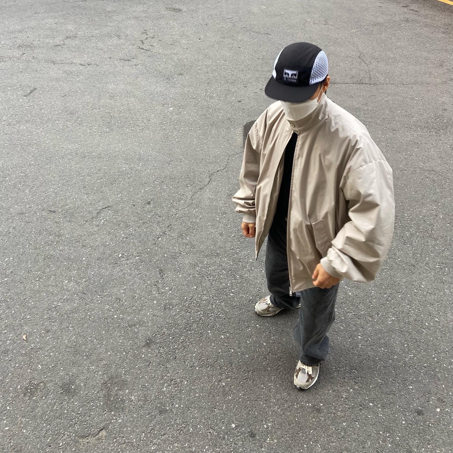 New Balance x JJJJound 991 Made in UK Grey, Helinox x Obey Camp Cap Black 착용 스타일 - 5