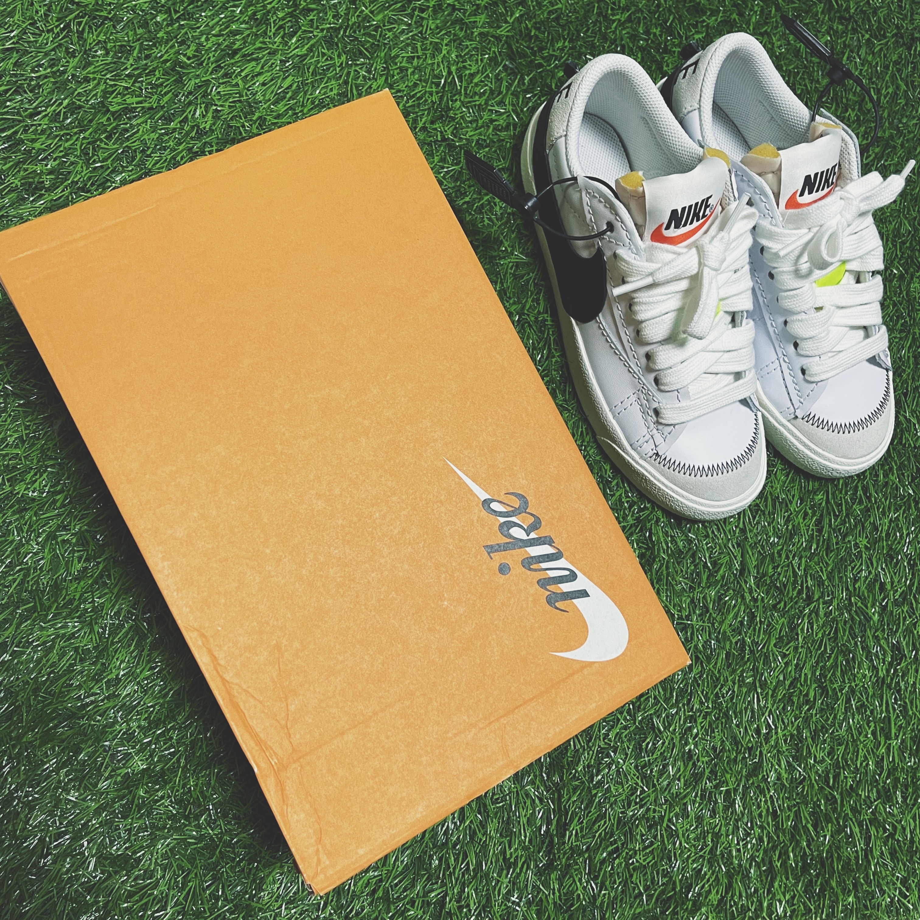 (W) Nike Blazer Low '77 Jumbo White Black Sail 착용 스타일 - 3