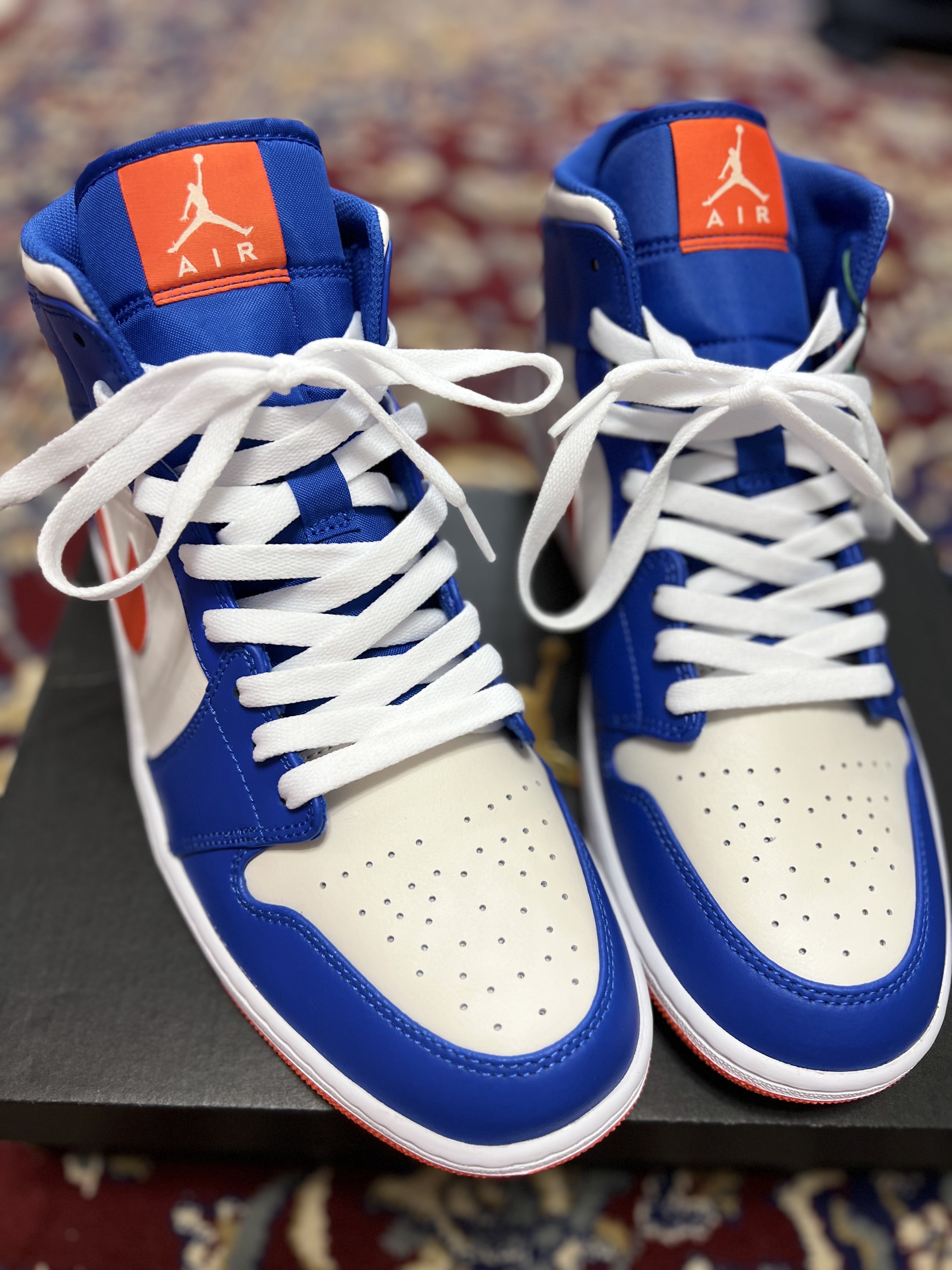 Jordan 1 Mid Game Royal Rush Orange 착용 스타일