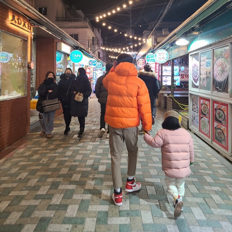 Jordan 1 Retro High OG Heritage, Nike ACG Therma-Fit ADV Lunar Lake Puffer Jacket Safety Orange - Asia 착용 스타일