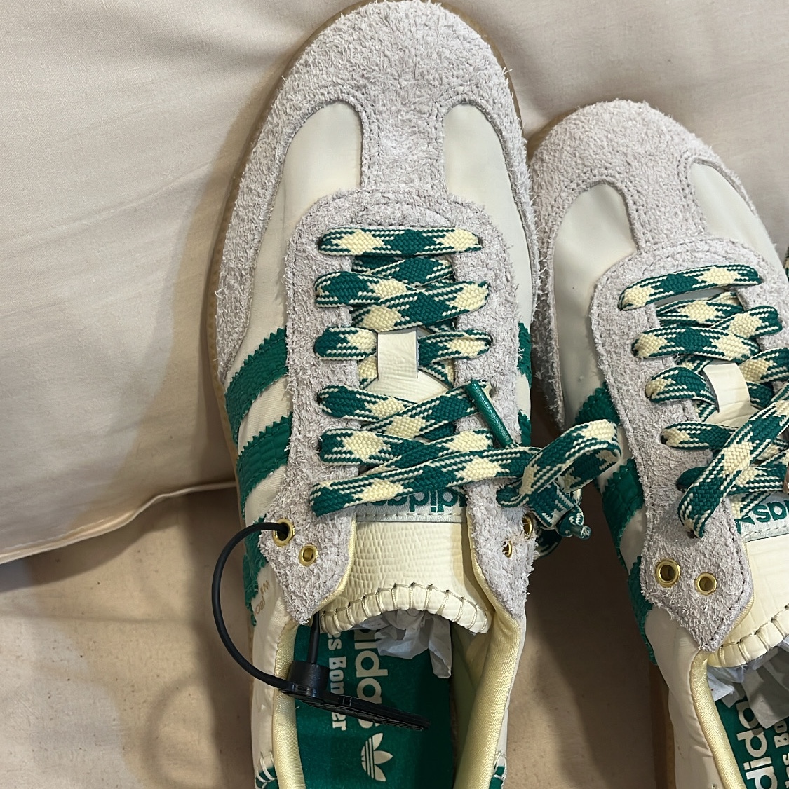 Adidas x Wales Bonner Samba Cream Green 착용 스타일 - 2