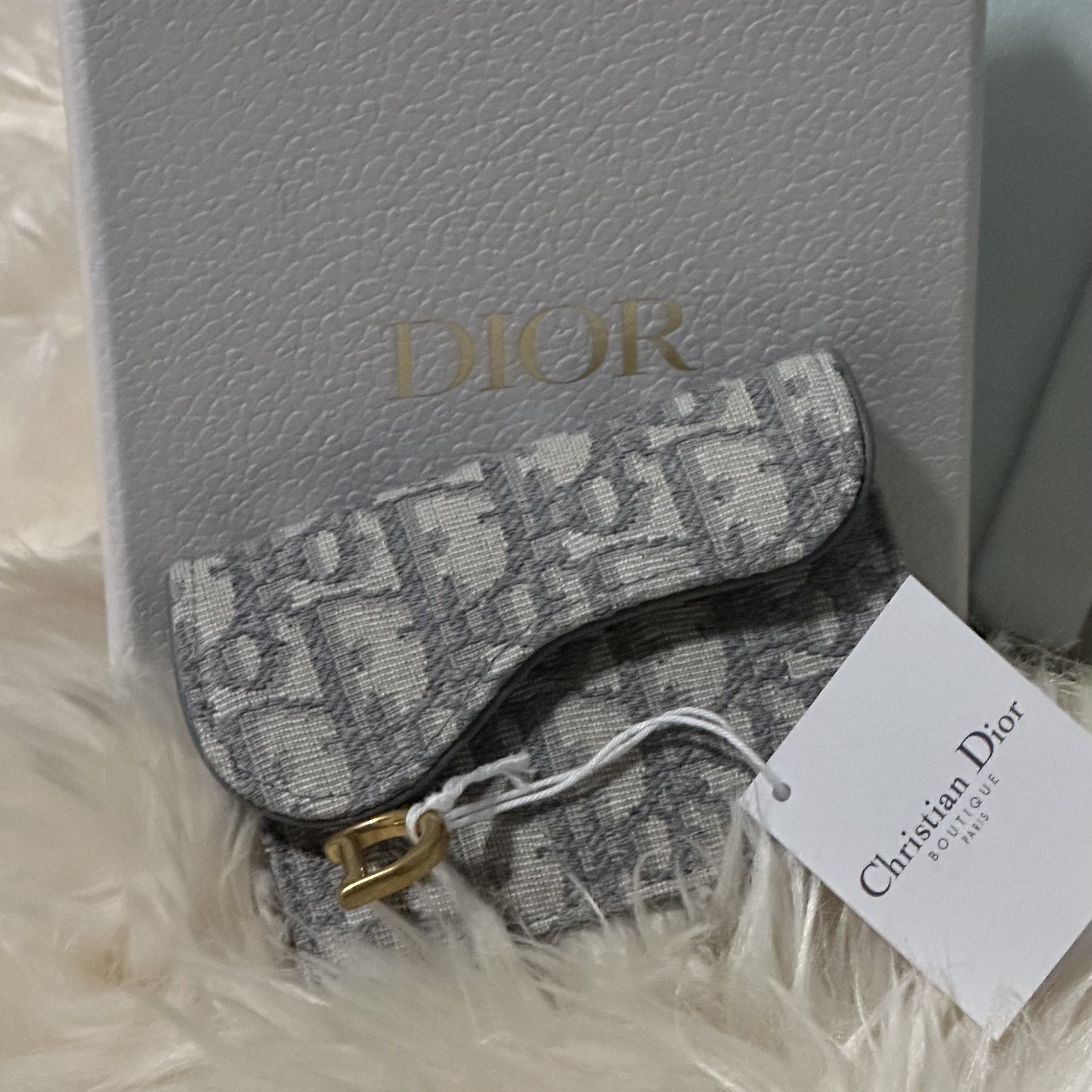 Dior Saddle Flap Card Holder Grey Dior Oblique Jacquard 착용 스타일 - 2