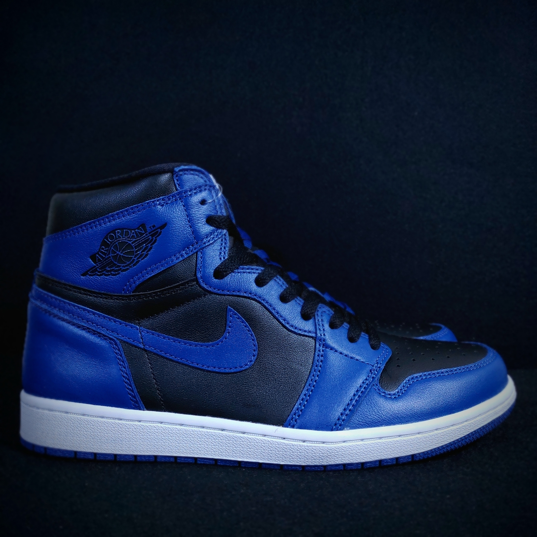 Jordan 1 Retro High OG Dark Marina Blue 착용 스타일 - 4