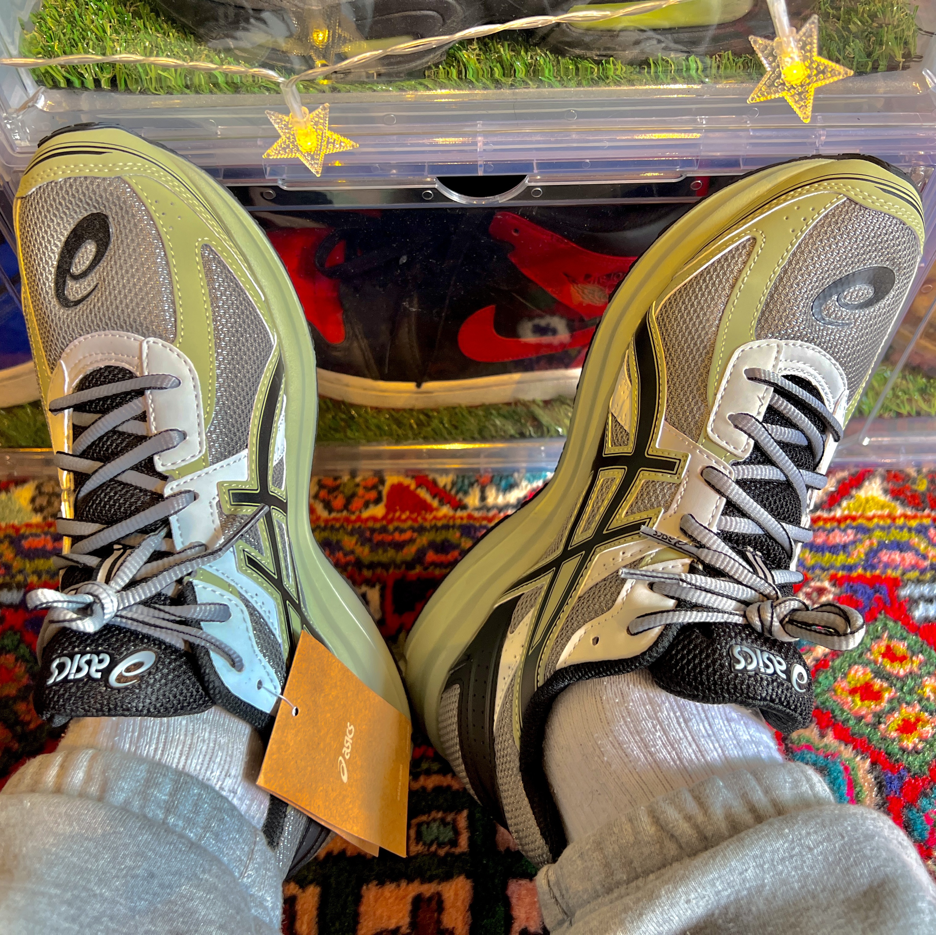 Asics Jog 100 S Sheet Rock - 2E Wide 착용 스타일 - 2