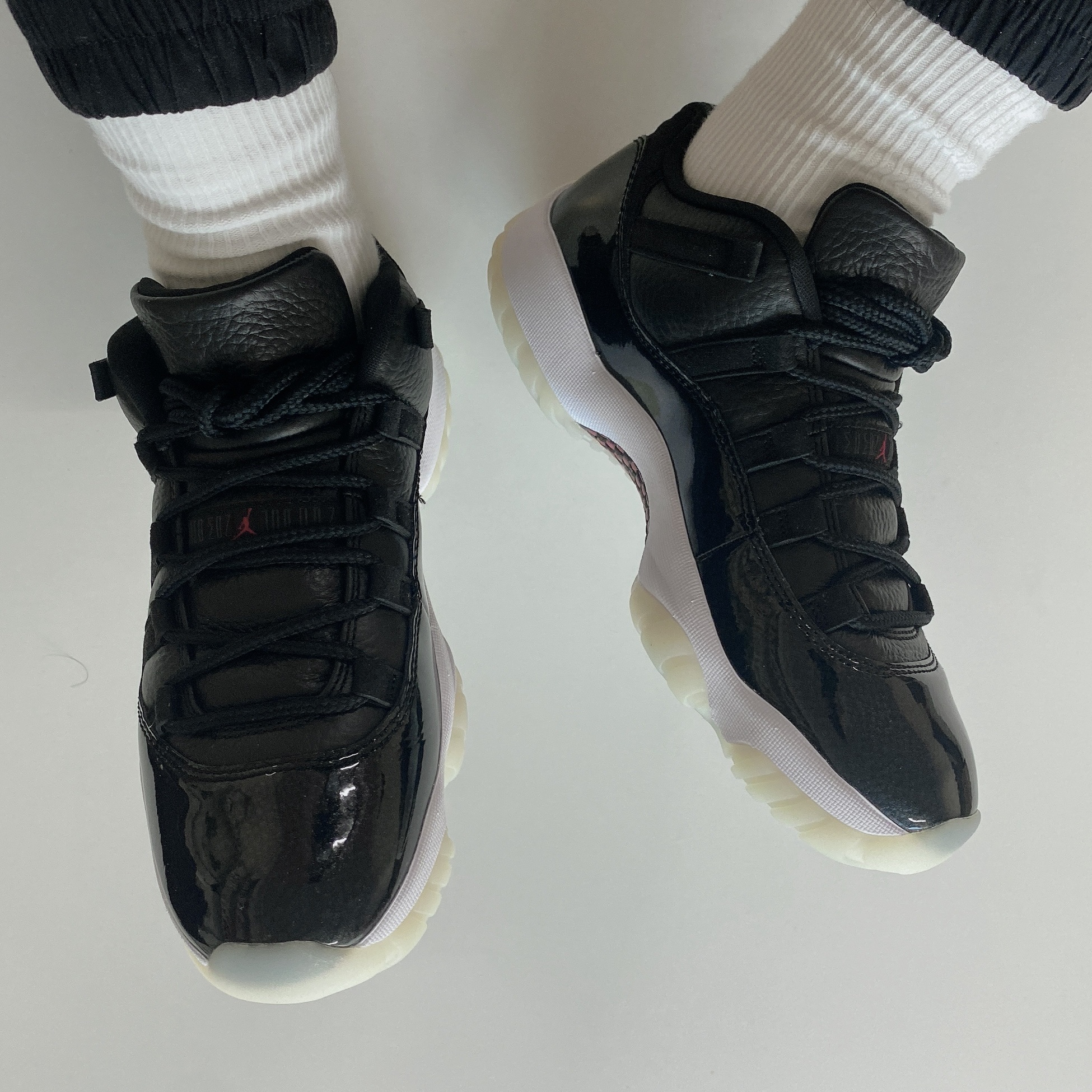 Jordan 11 Retro Low 72-10 착용 스타일 - 2