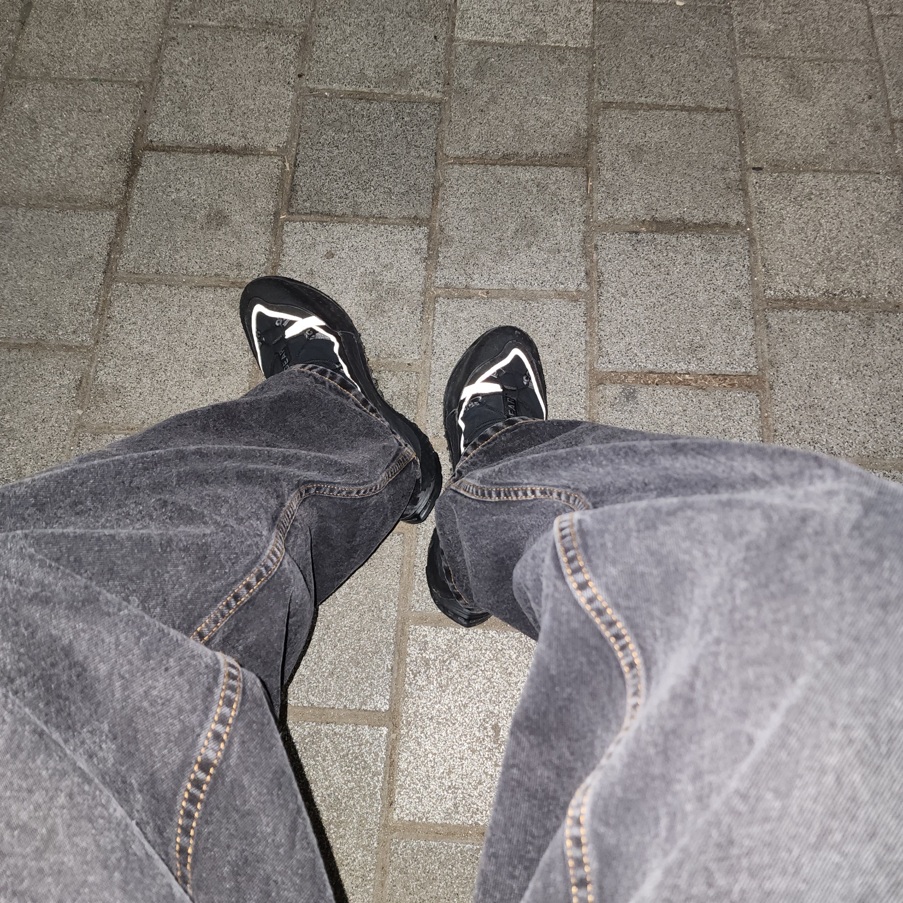 Nike ACG Terra Antarktik Gore-Tex Anthracite 착용 스타일 - 2